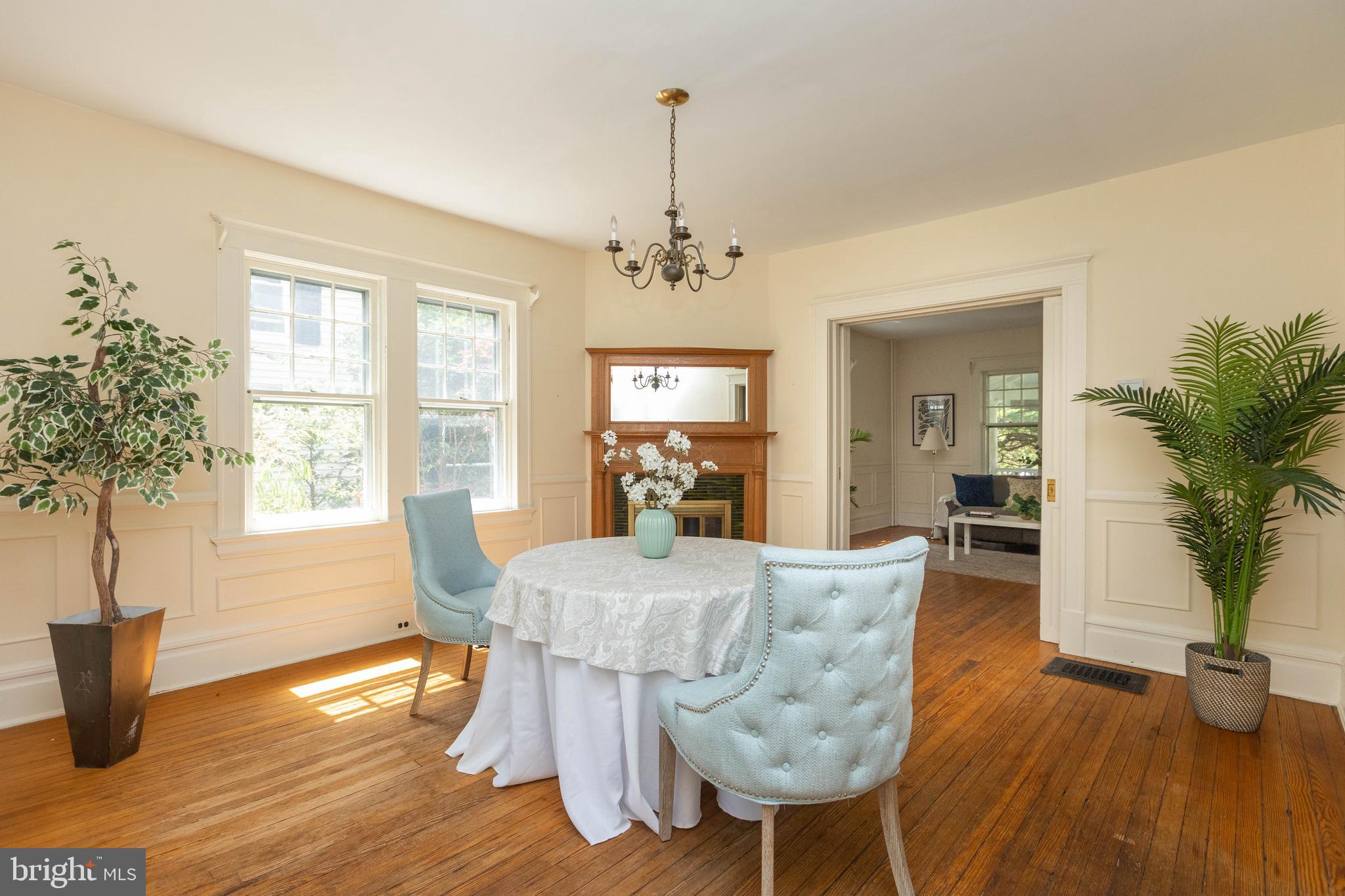 ROLAND PARK - Residential