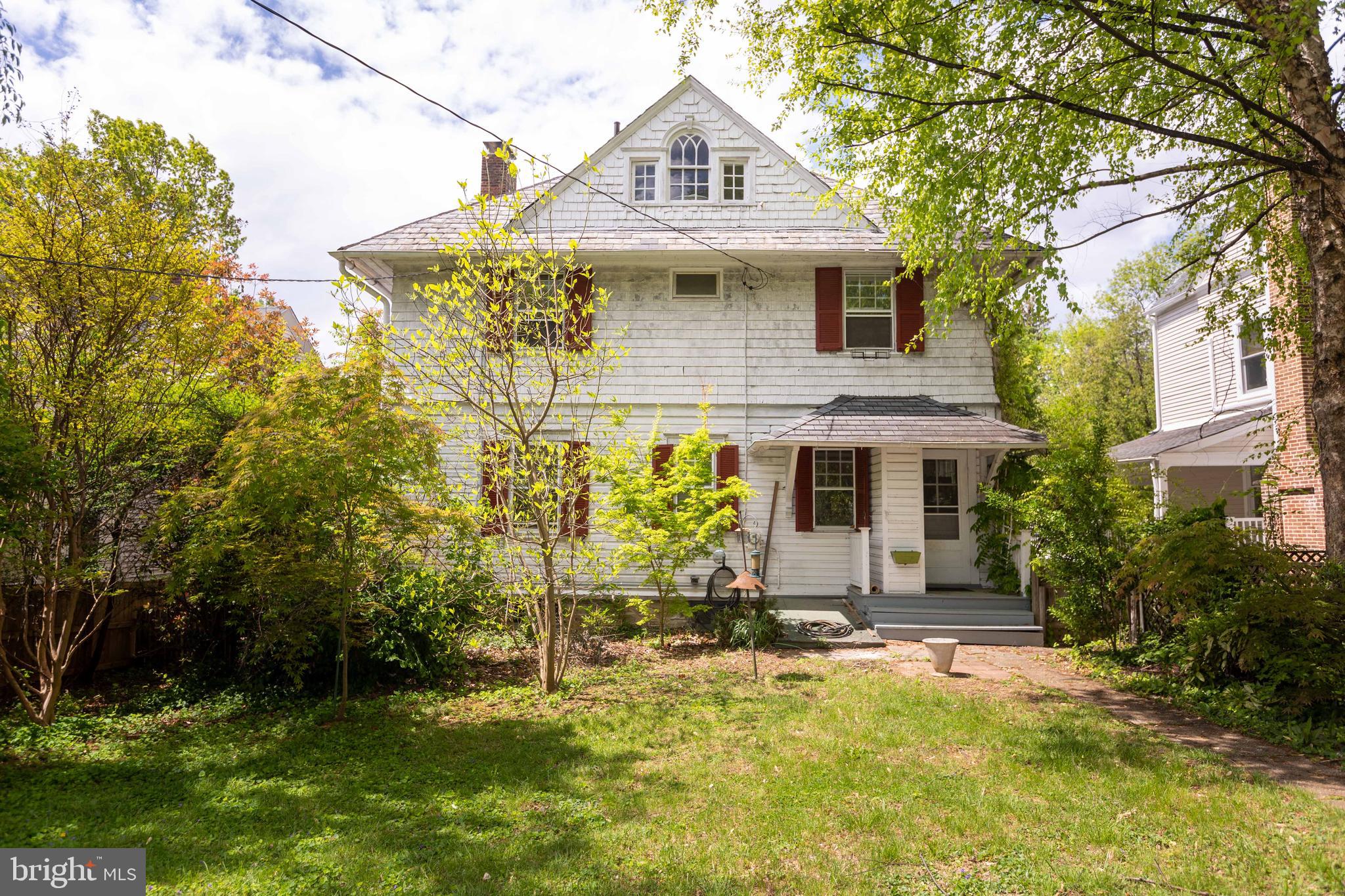 ROLAND PARK - Residential