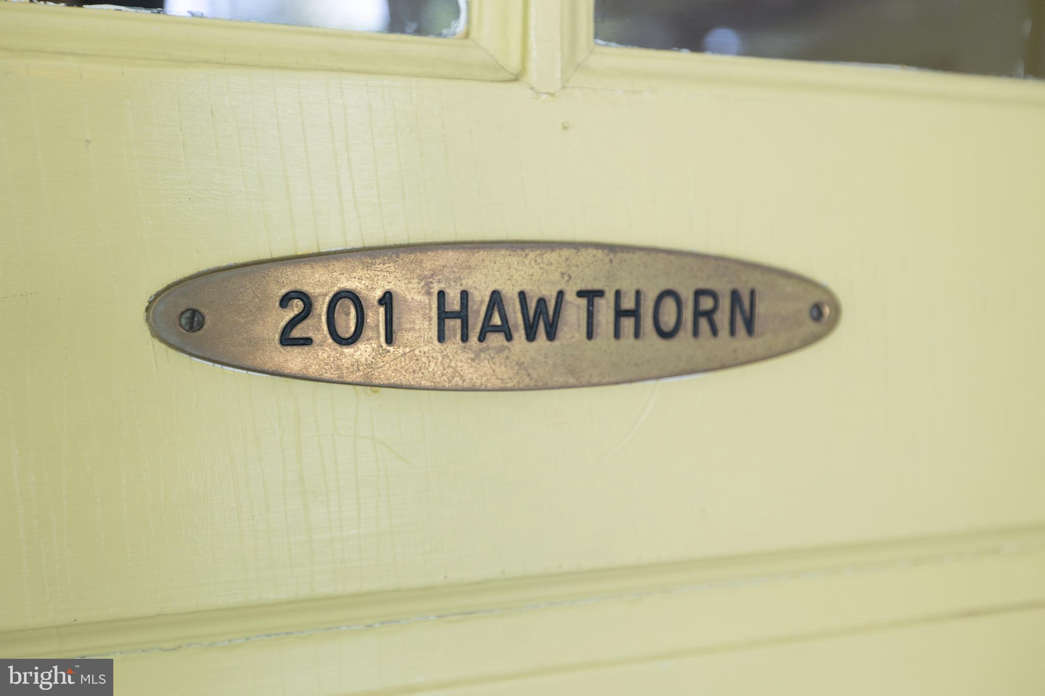 ROLAND PARK - Residential