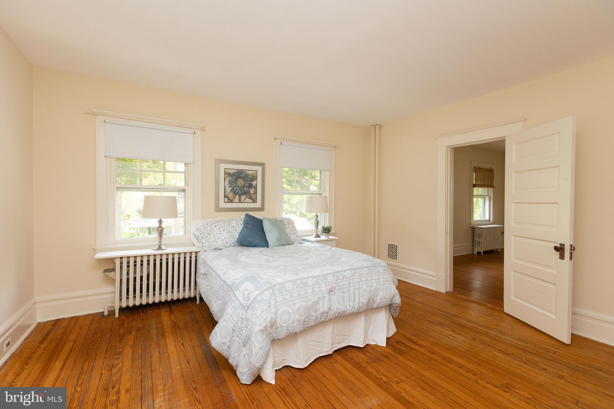 ROLAND PARK - Residential