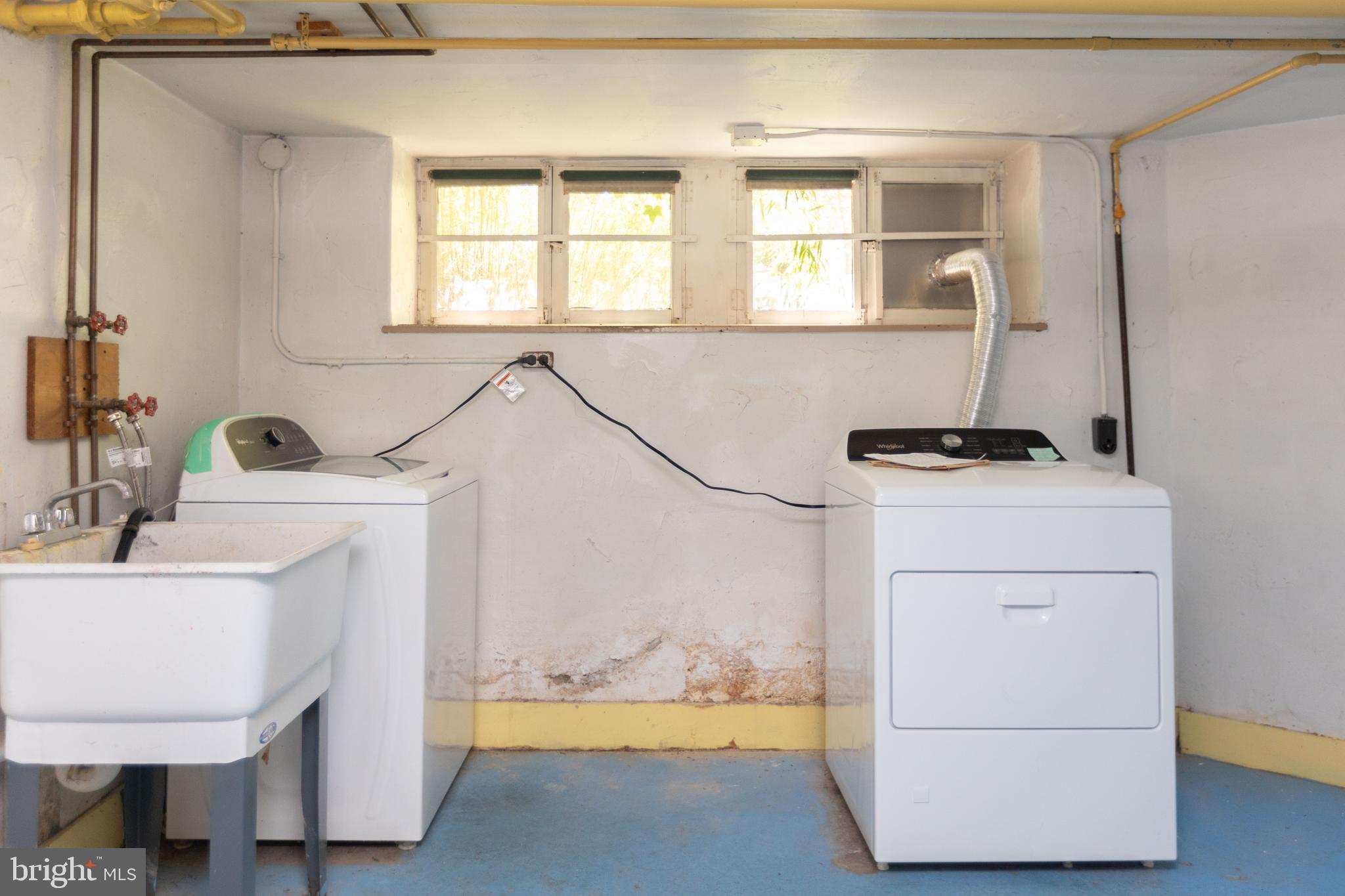 ROLAND PARK - Residential