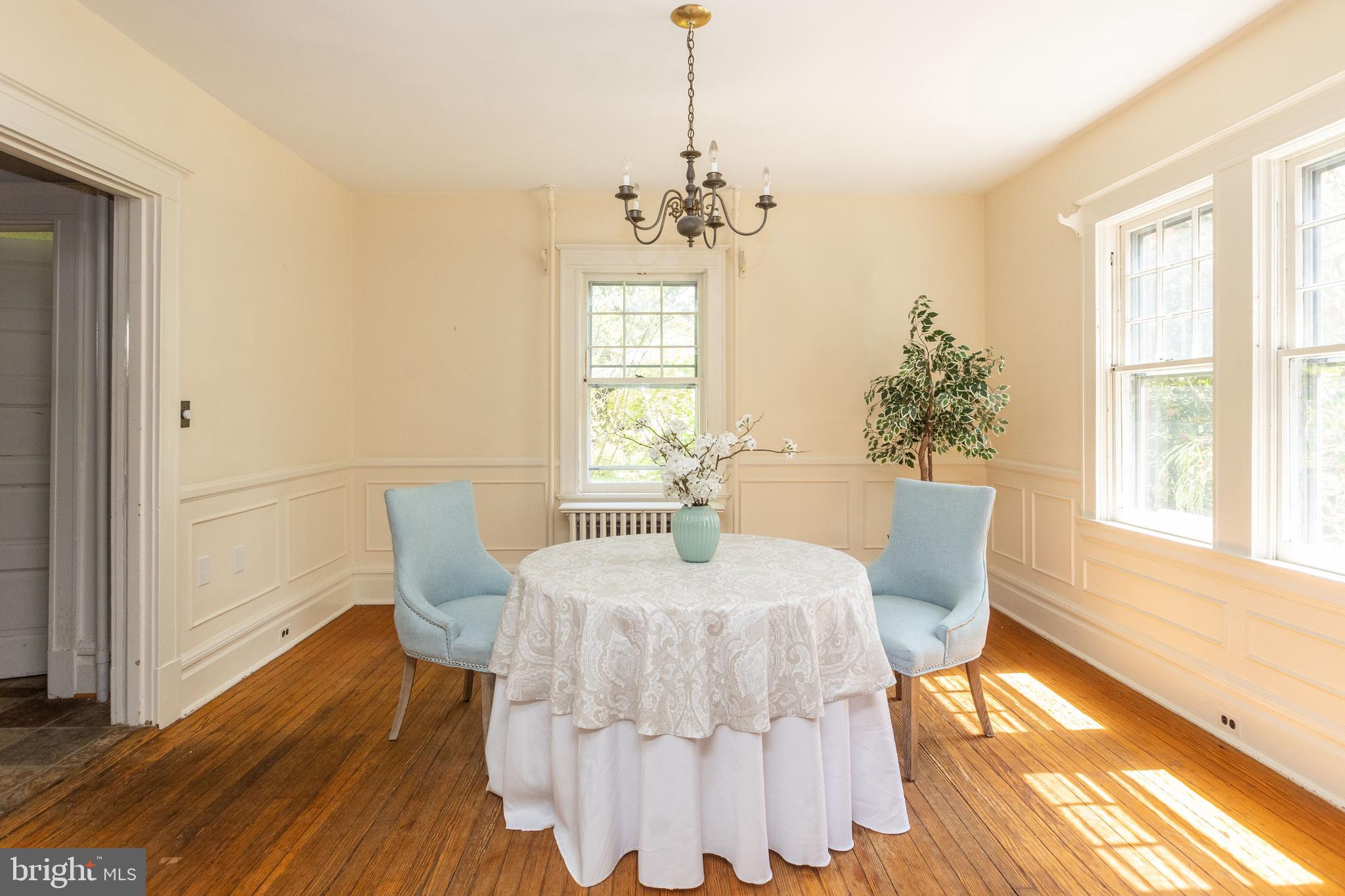 ROLAND PARK - Residential