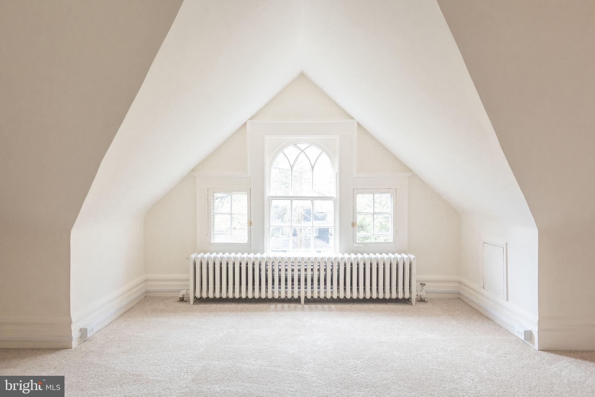 ROLAND PARK - Residential