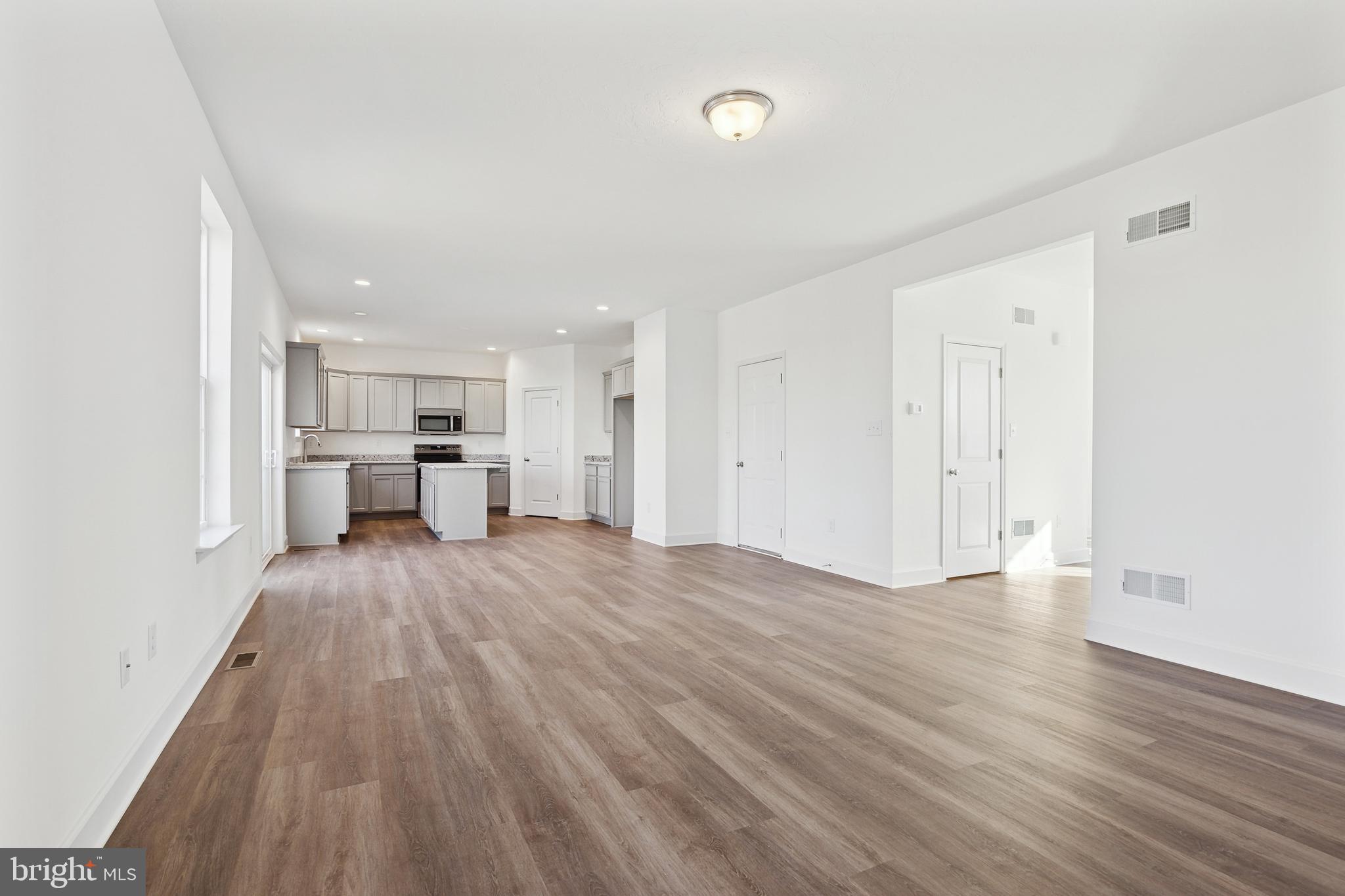 EAGLE ROCK - Residential