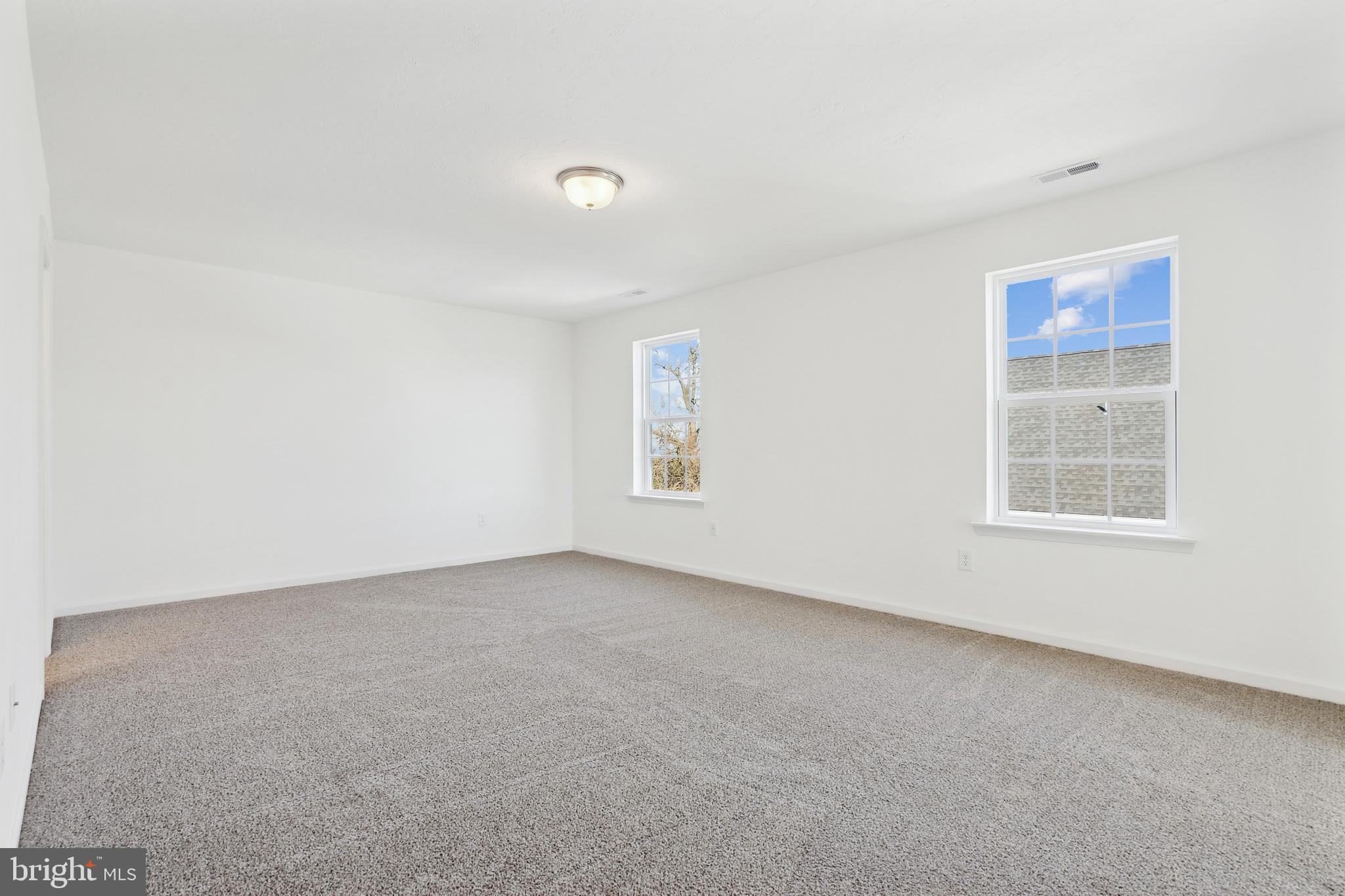 EAGLE ROCK - Residential