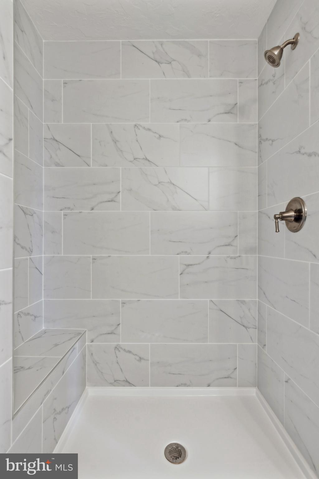 EAGLE ROCK - Residential