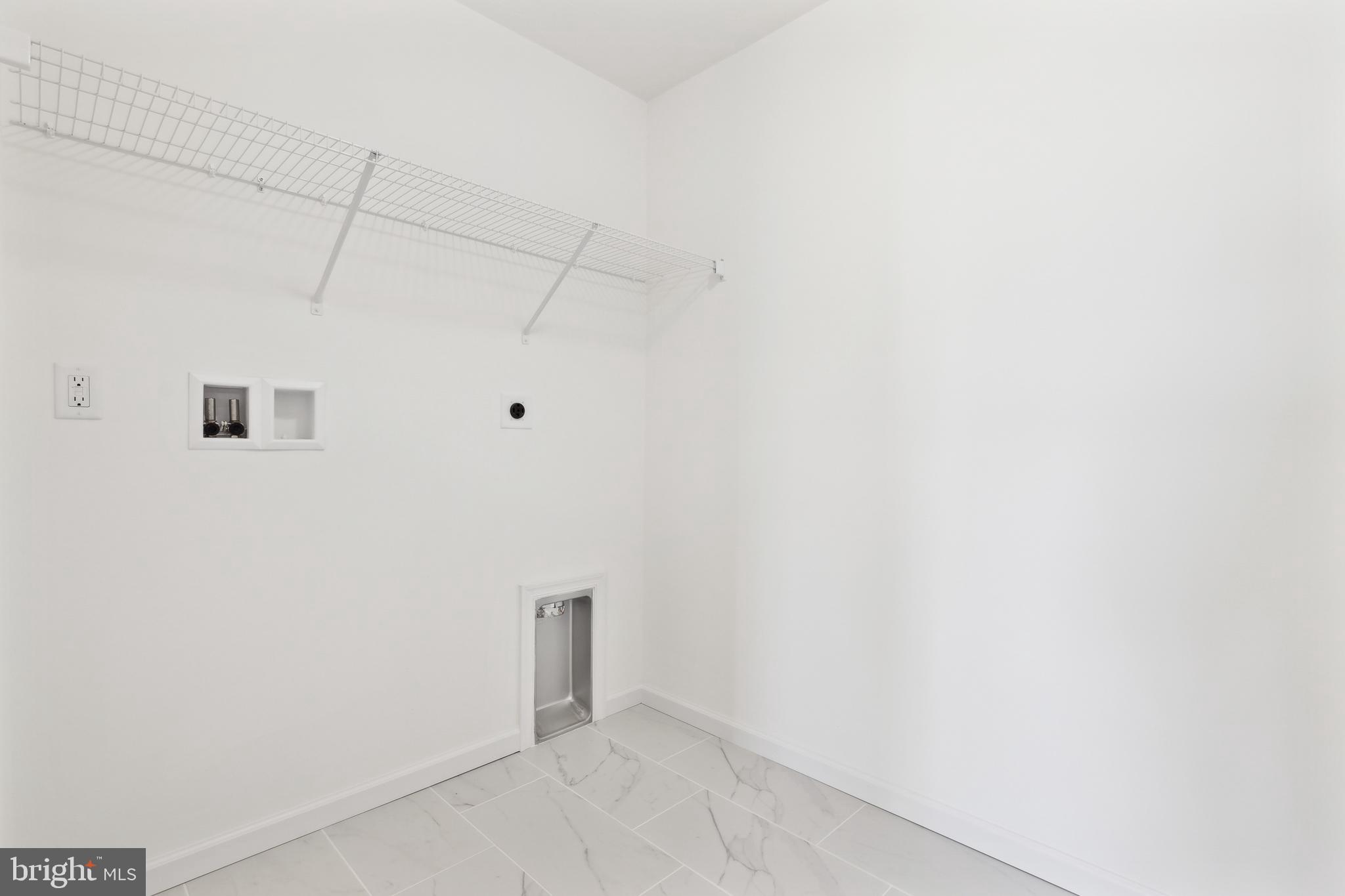 EAGLE ROCK - Residential