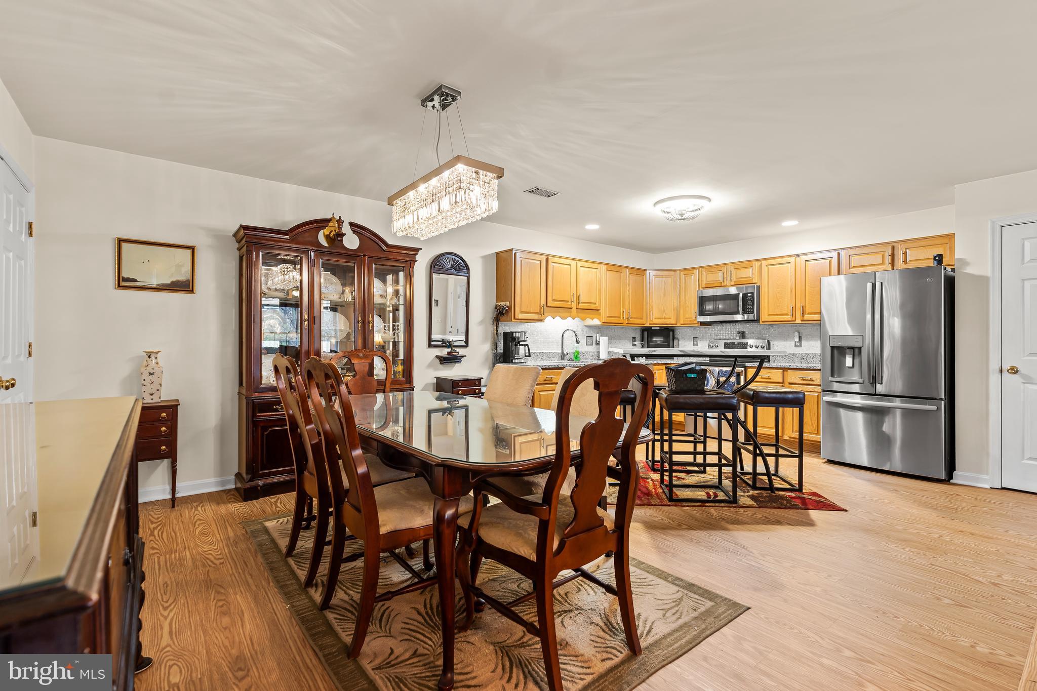 MISSION HILLS - Residential