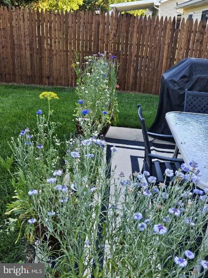 MISSION HILLS - Residential