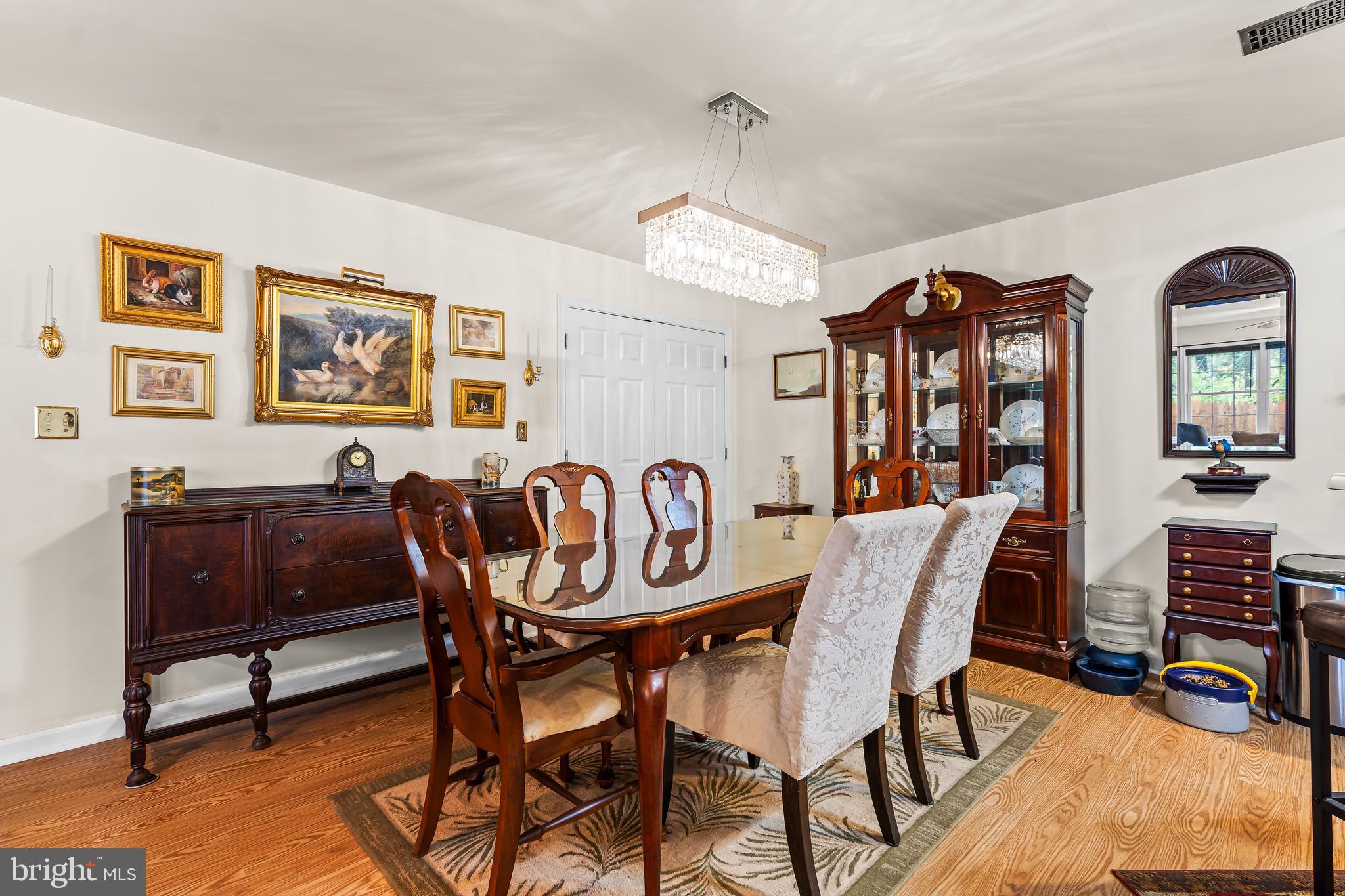 MISSION HILLS - Residential