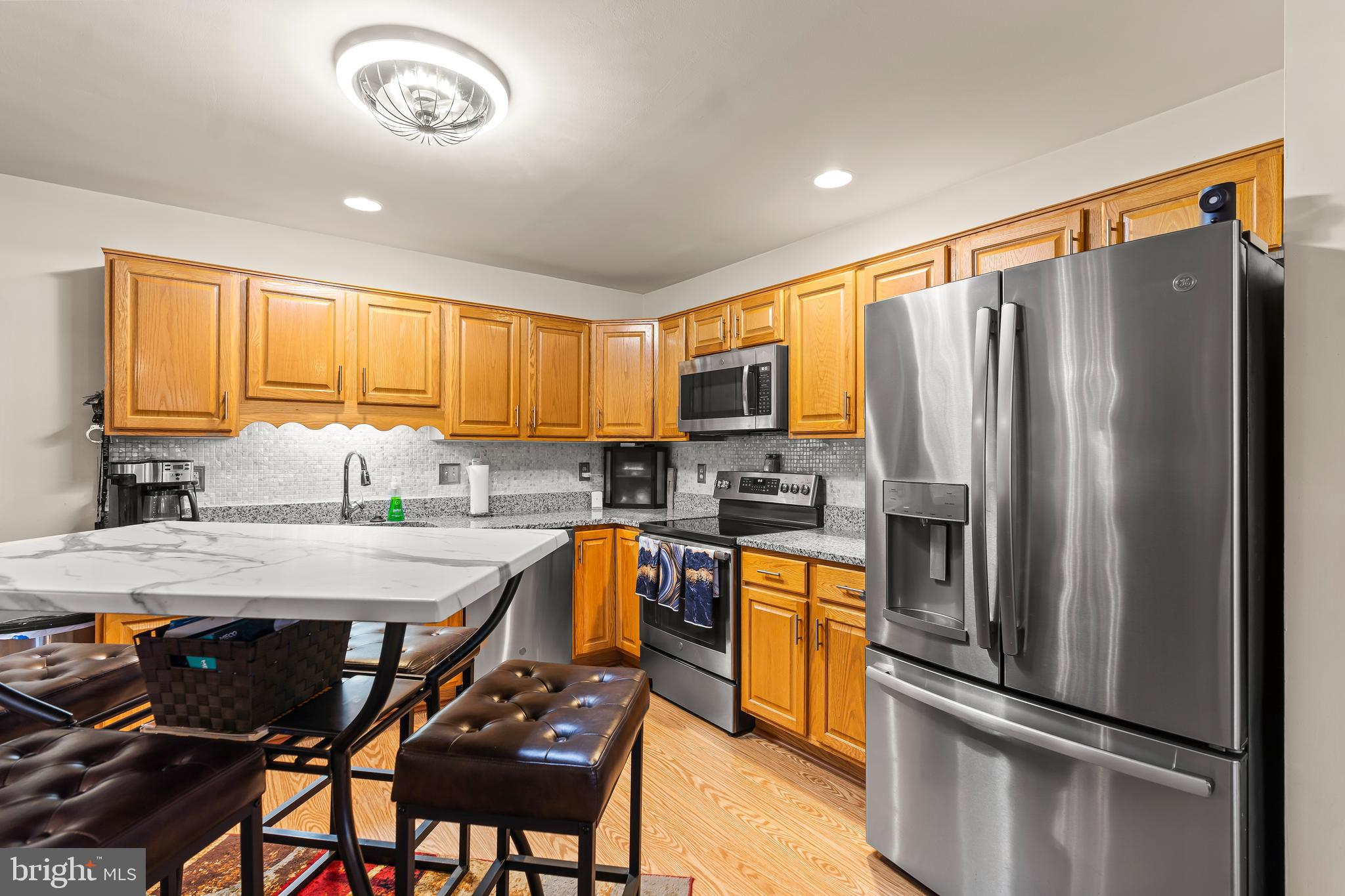 MISSION HILLS - Residential