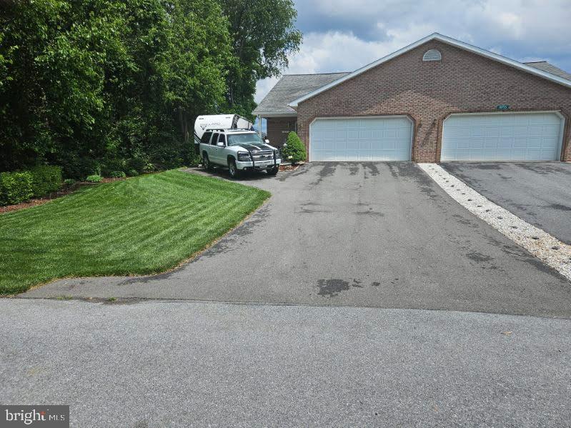 MISSION HILLS - Residential