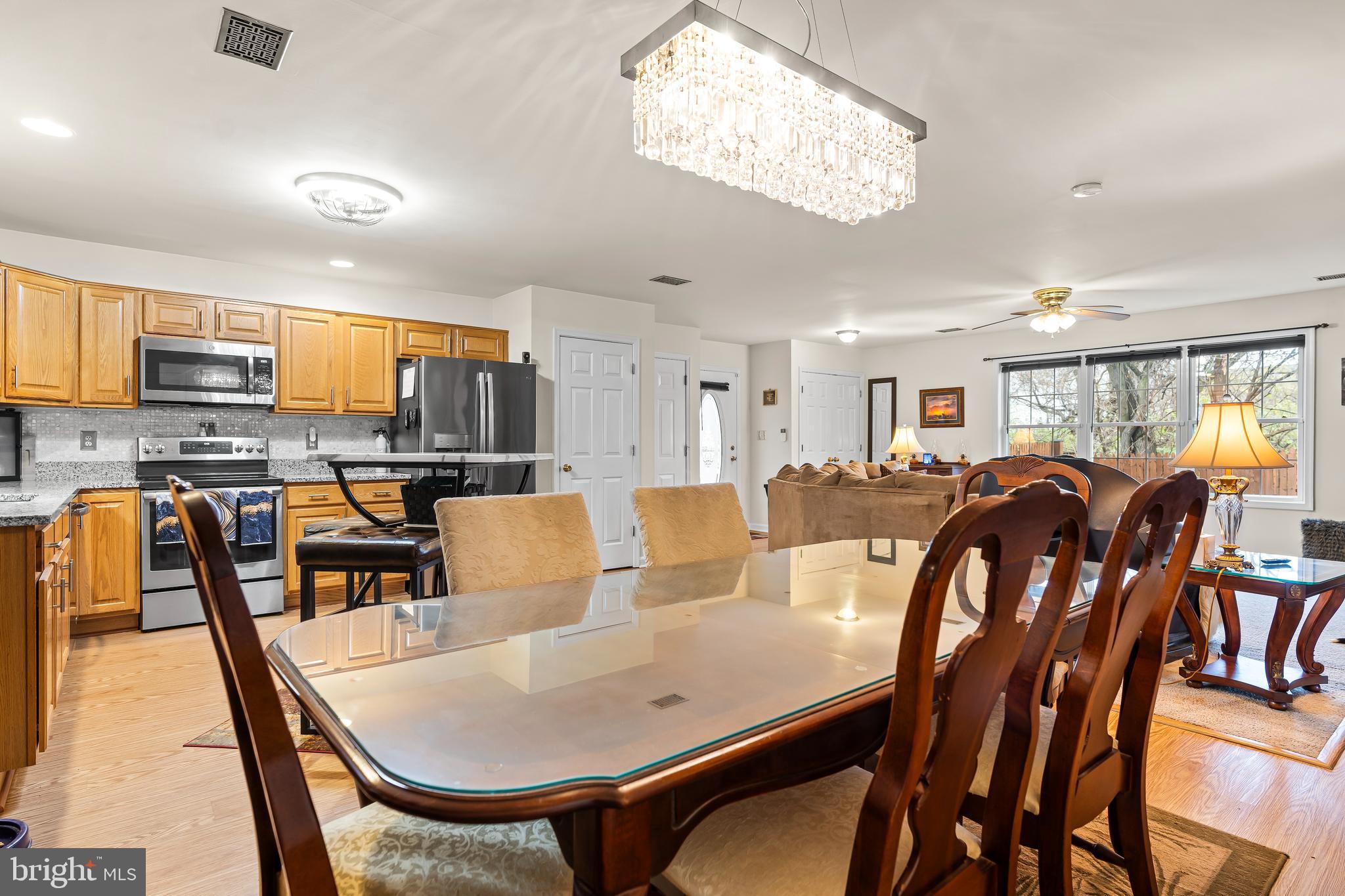 MISSION HILLS - Residential