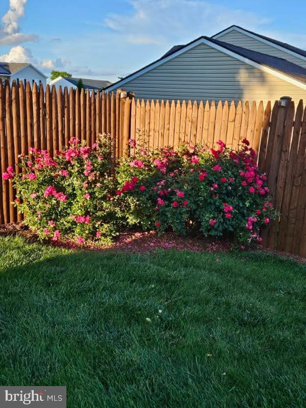 MISSION HILLS - Residential