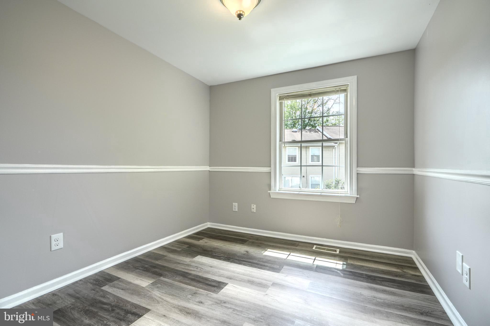 KINGS COURT - Residential Lease