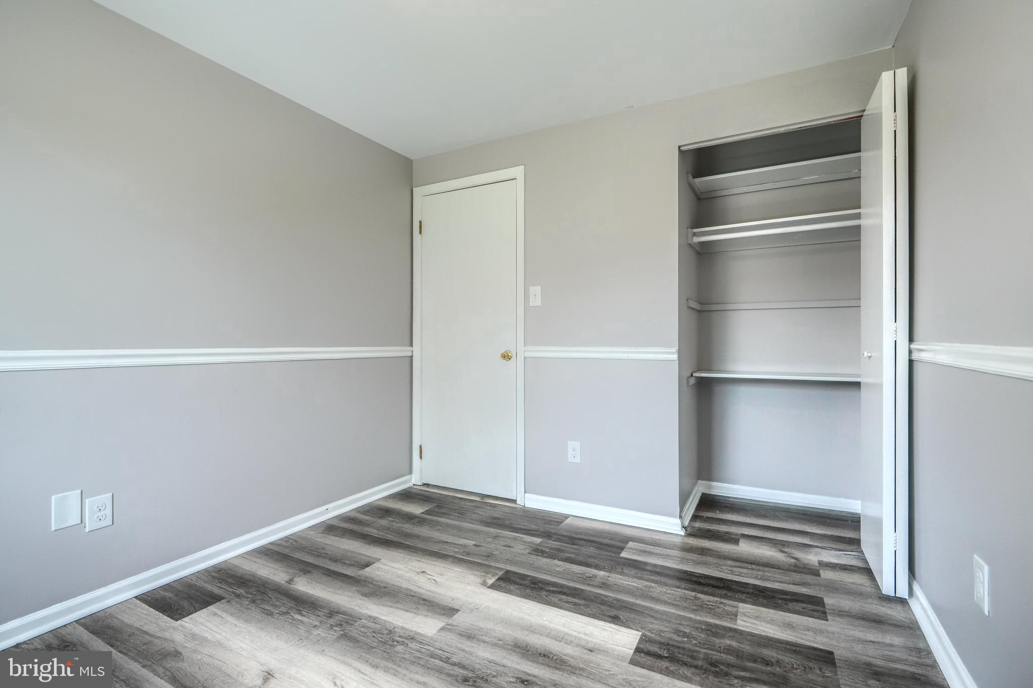 KINGS COURT - Residential Lease