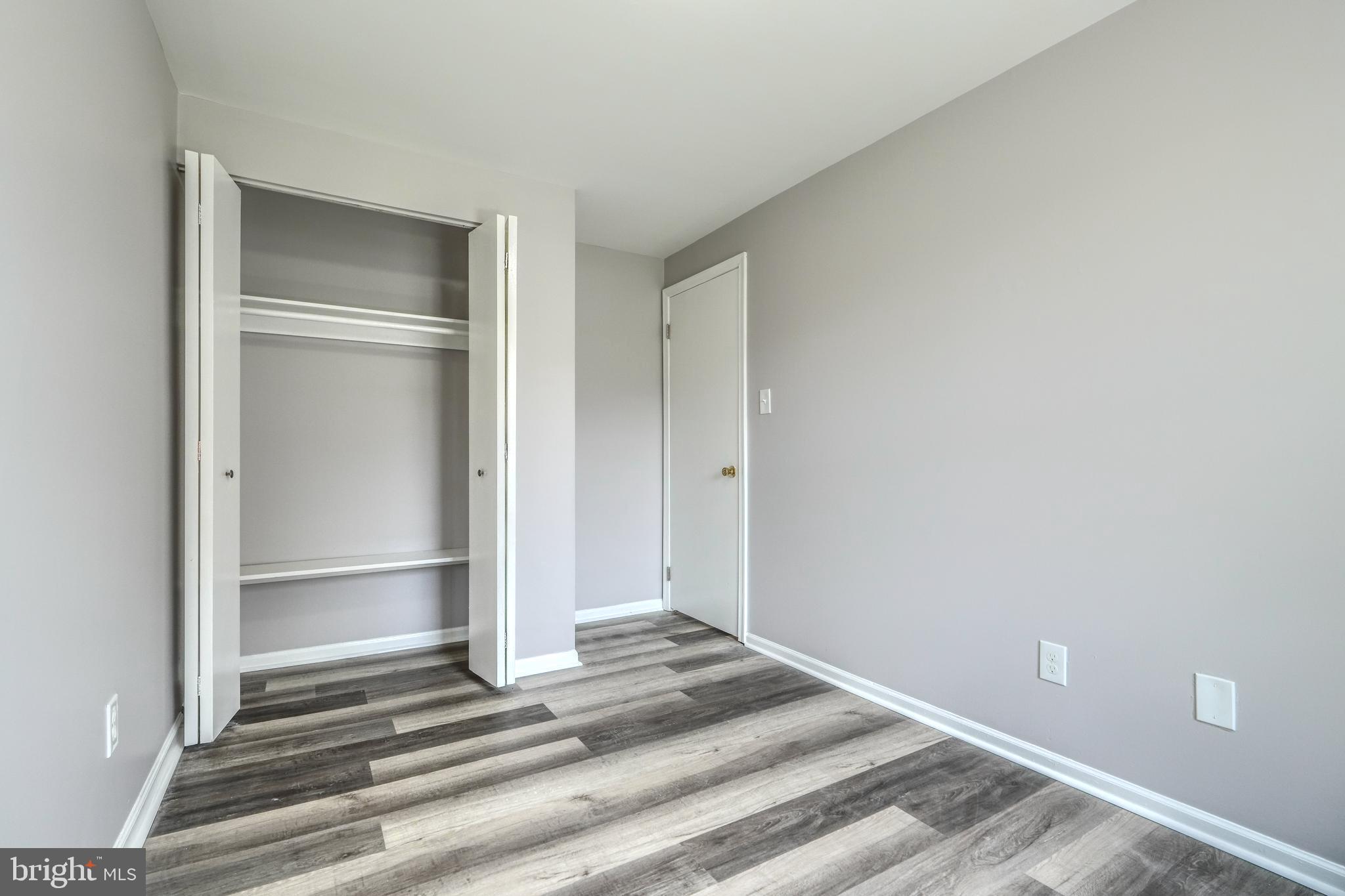 KINGS COURT - Residential Lease