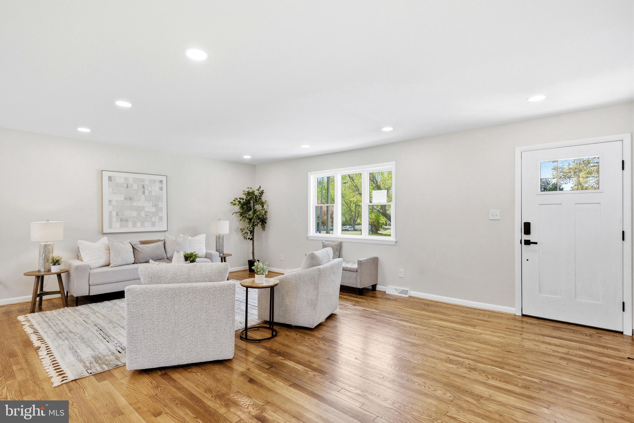 SOCIETY HILL - Residential