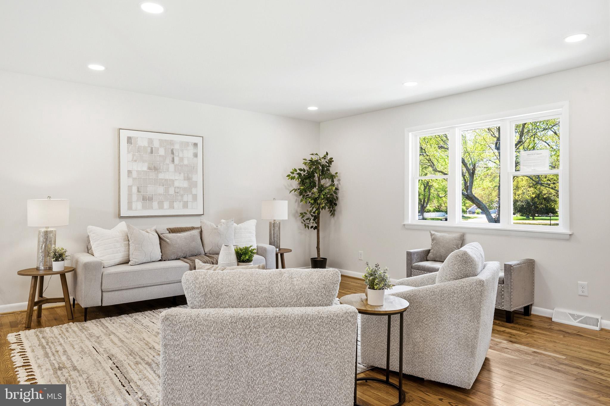 SOCIETY HILL - Residential