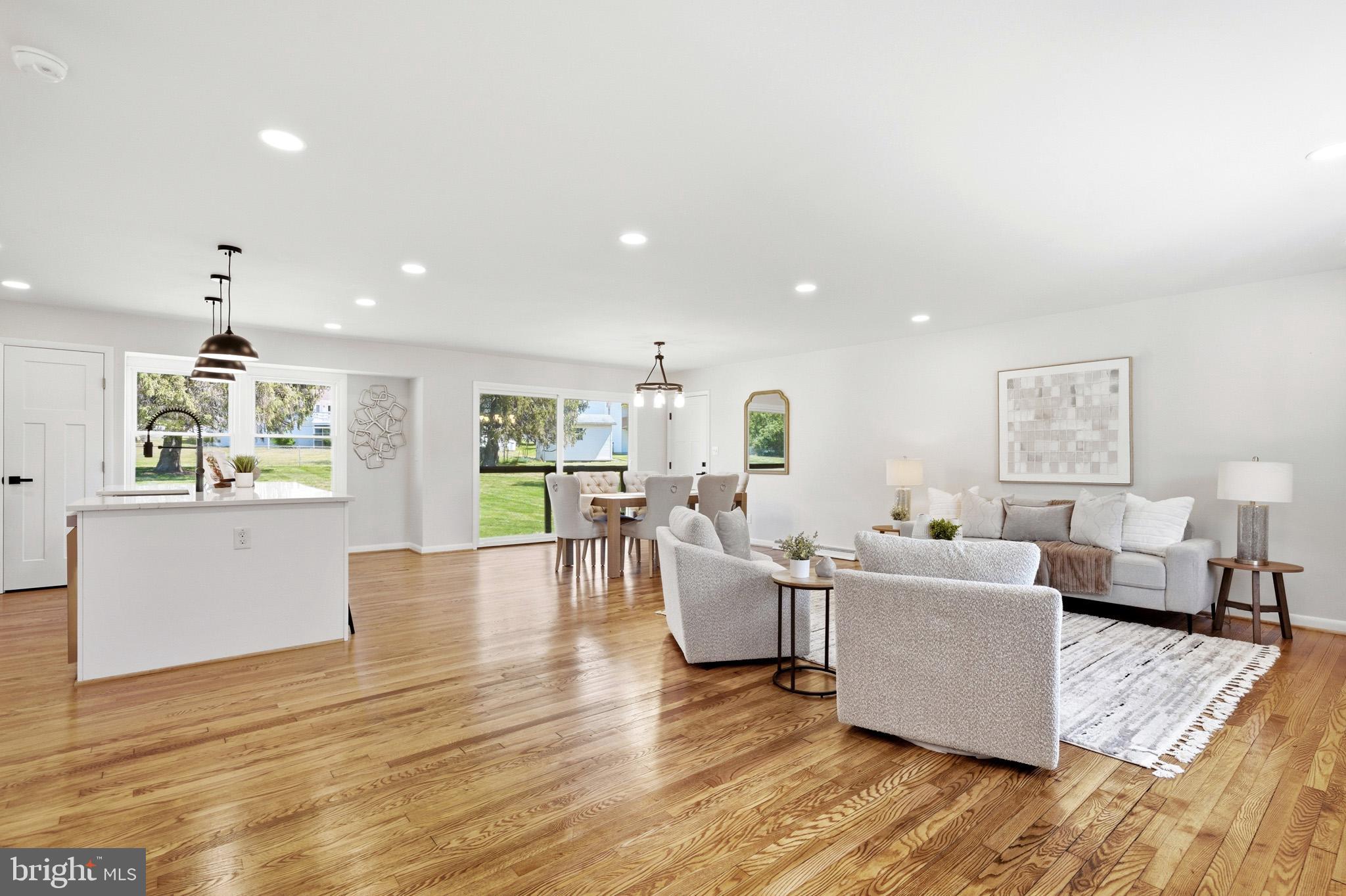 SOCIETY HILL - Residential