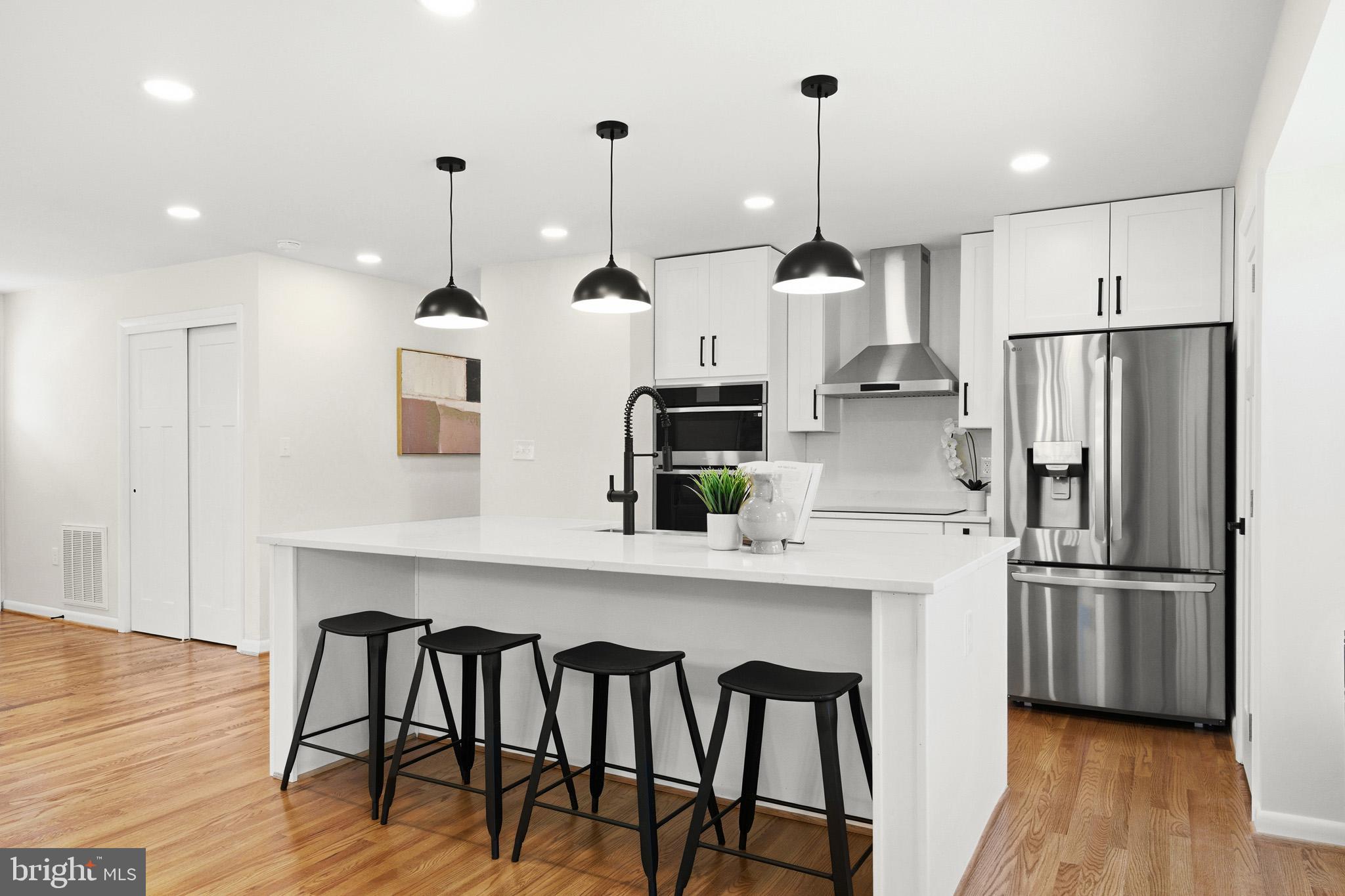 SOCIETY HILL - Residential