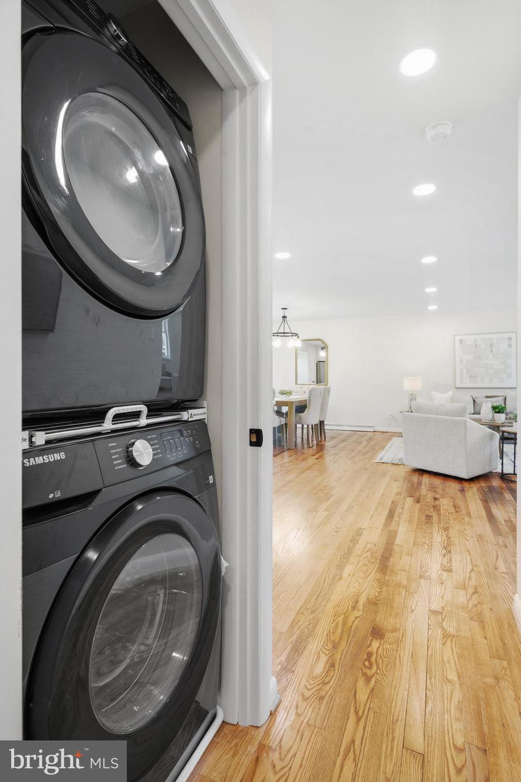 SOCIETY HILL - Residential