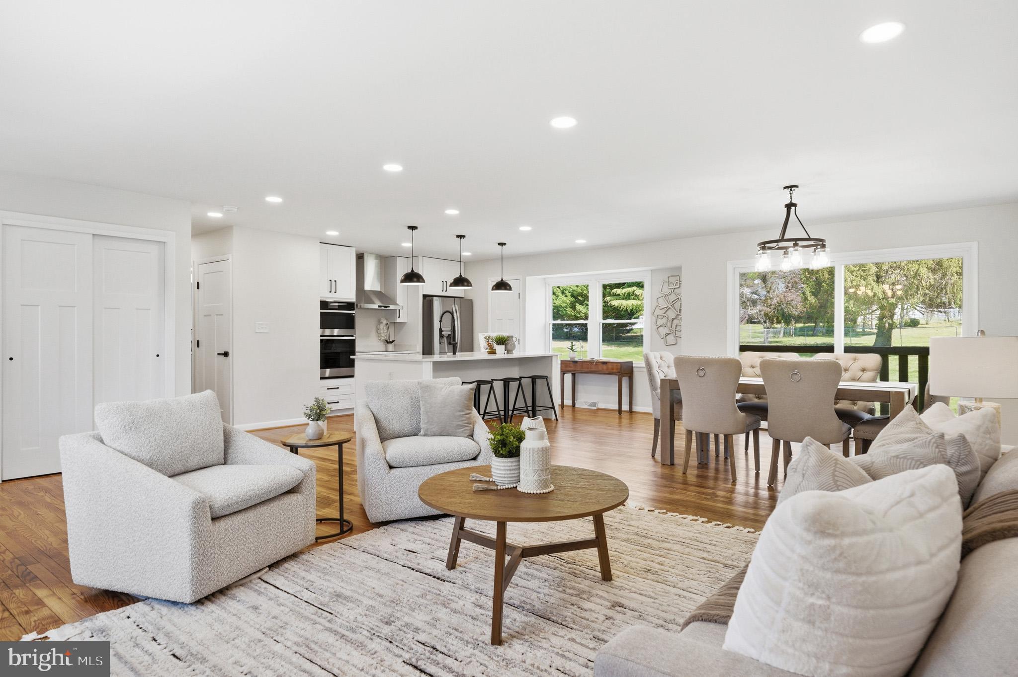 SOCIETY HILL - Residential