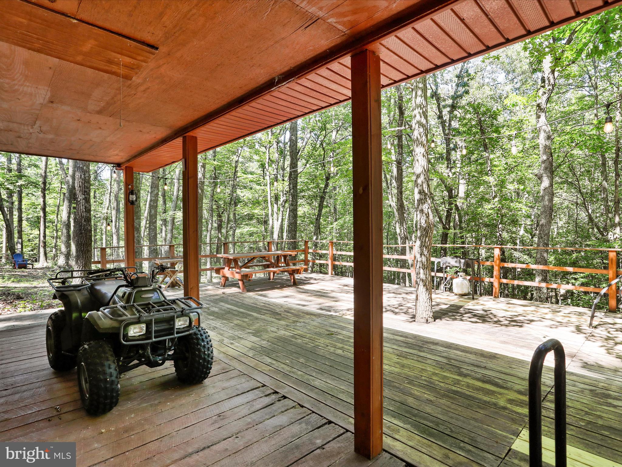 DUNMORE RIDGE PARK - Residential