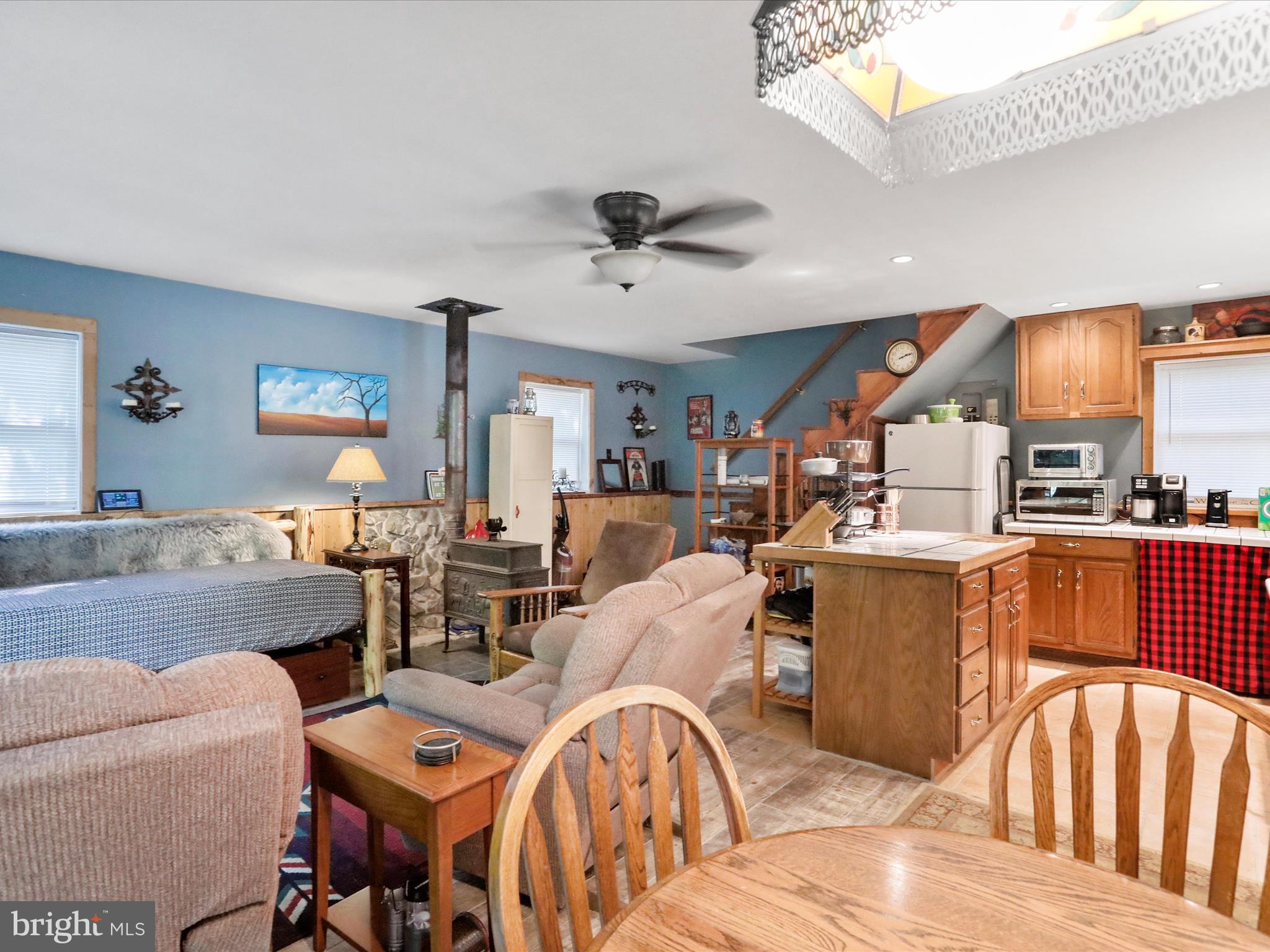 DUNMORE RIDGE PARK - Residential