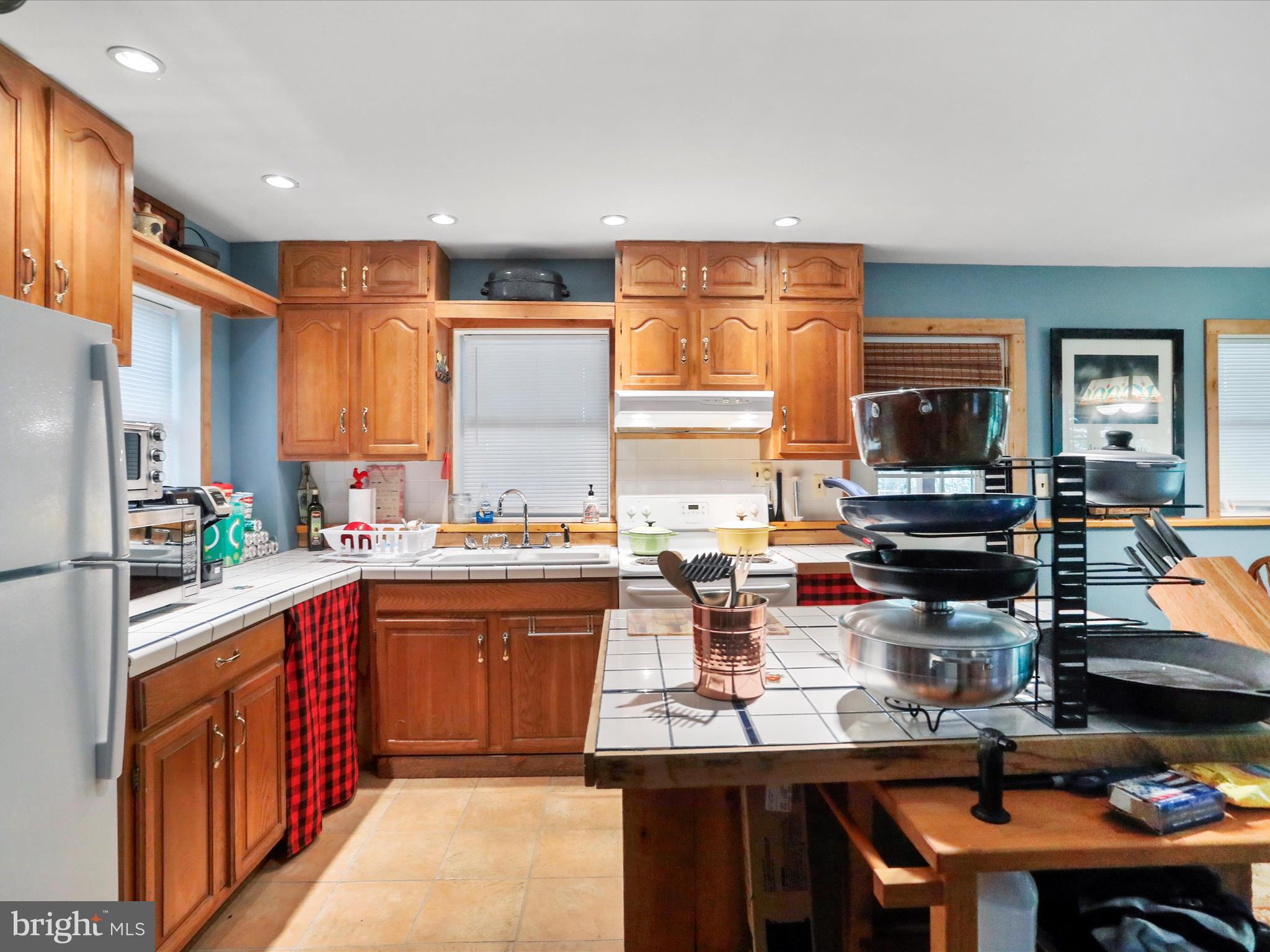 DUNMORE RIDGE PARK - Residential