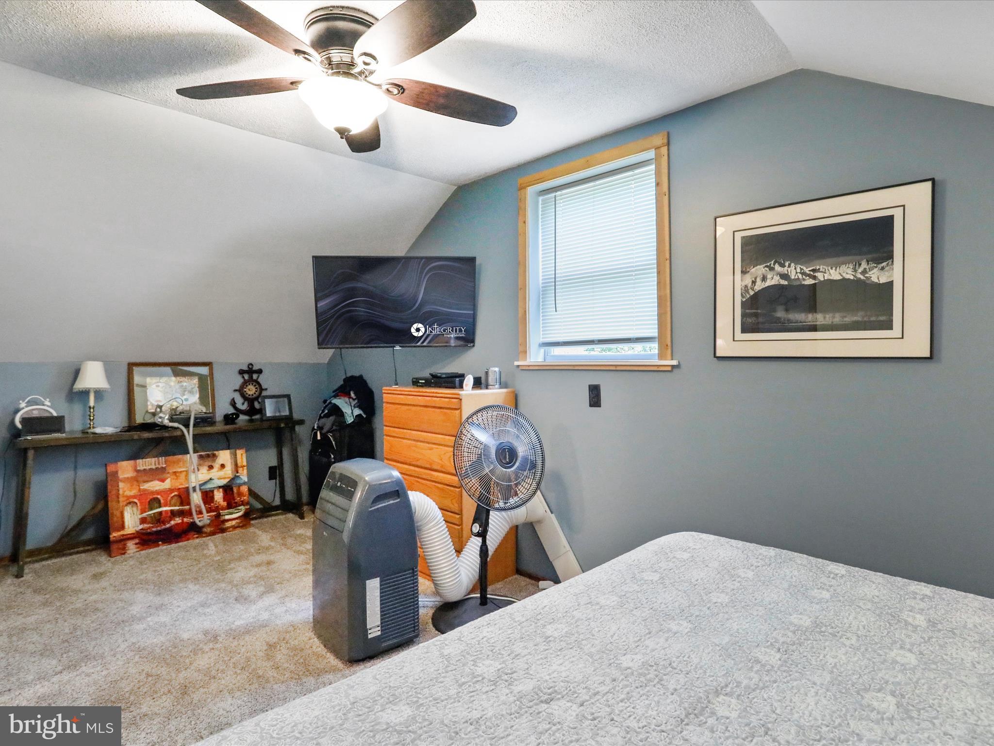 DUNMORE RIDGE PARK - Residential