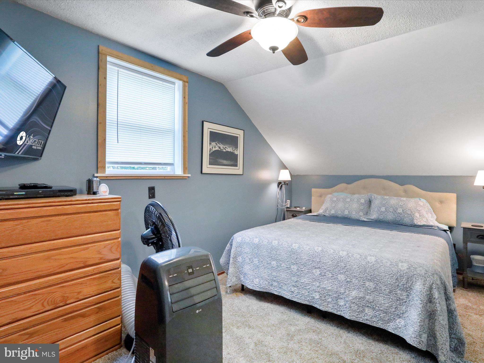 DUNMORE RIDGE PARK - Residential