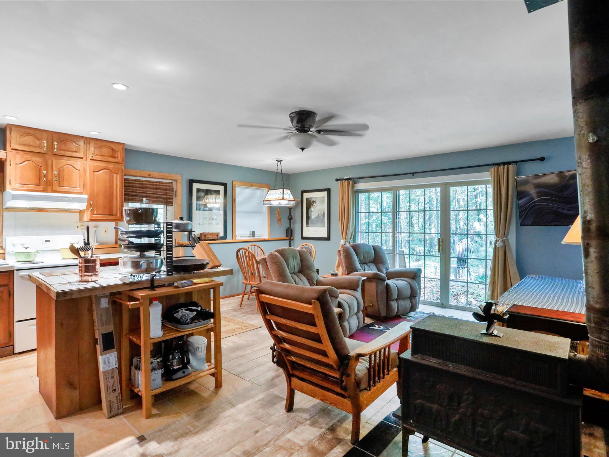 DUNMORE RIDGE PARK - Residential