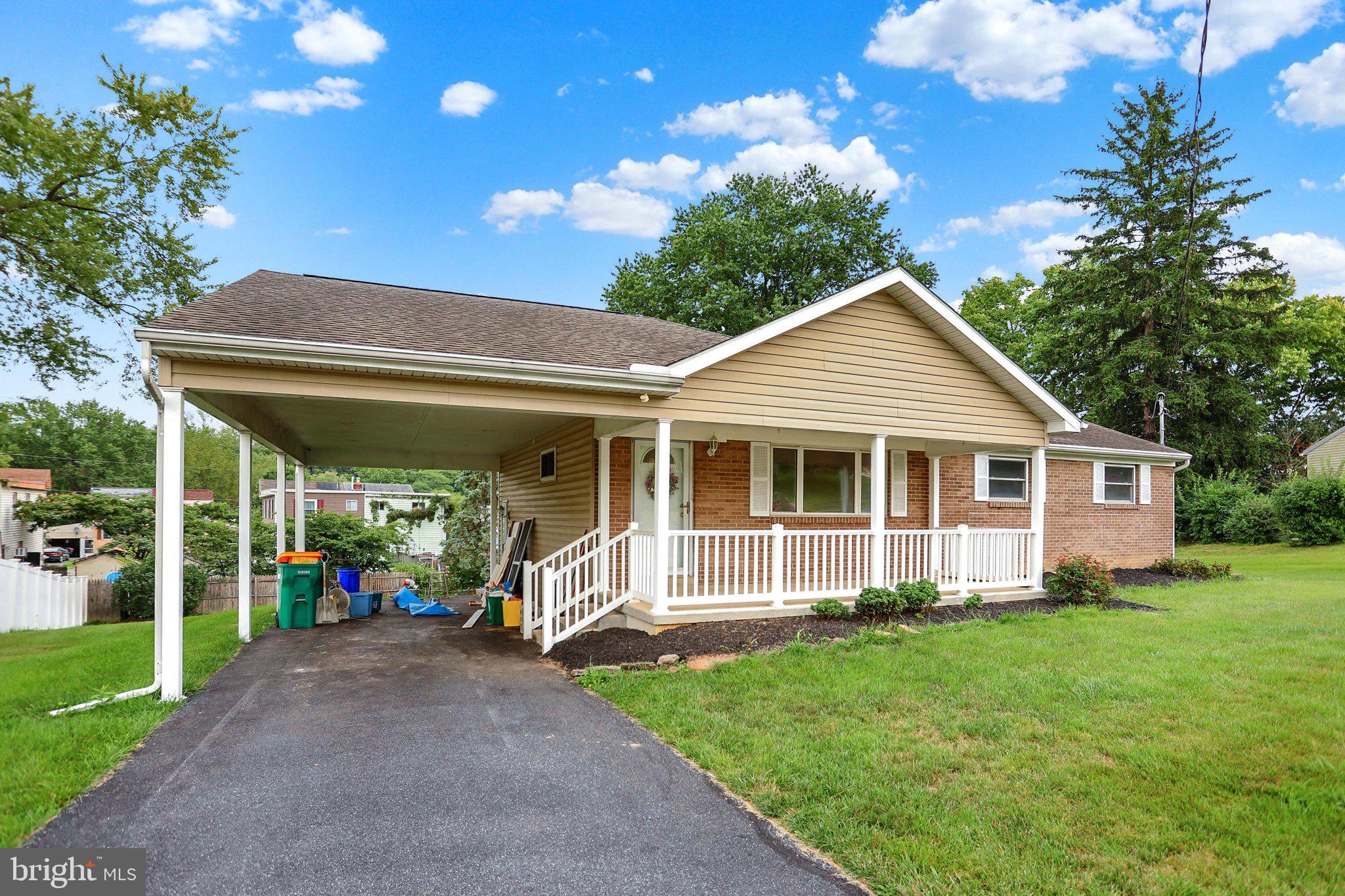 19 E GLENWOOD DRIVE