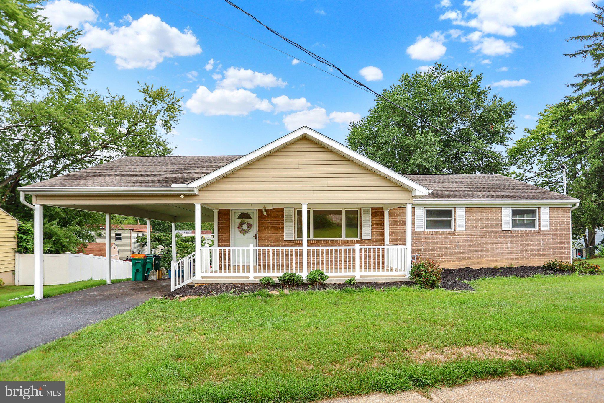 19 E GLENWOOD DRIVE