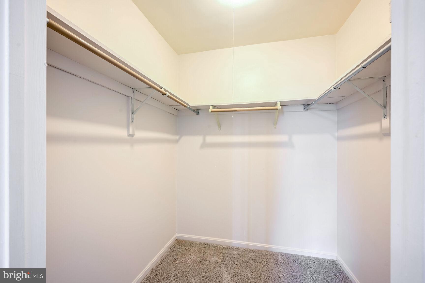 AMERICANA CENTRE - Residential Lease