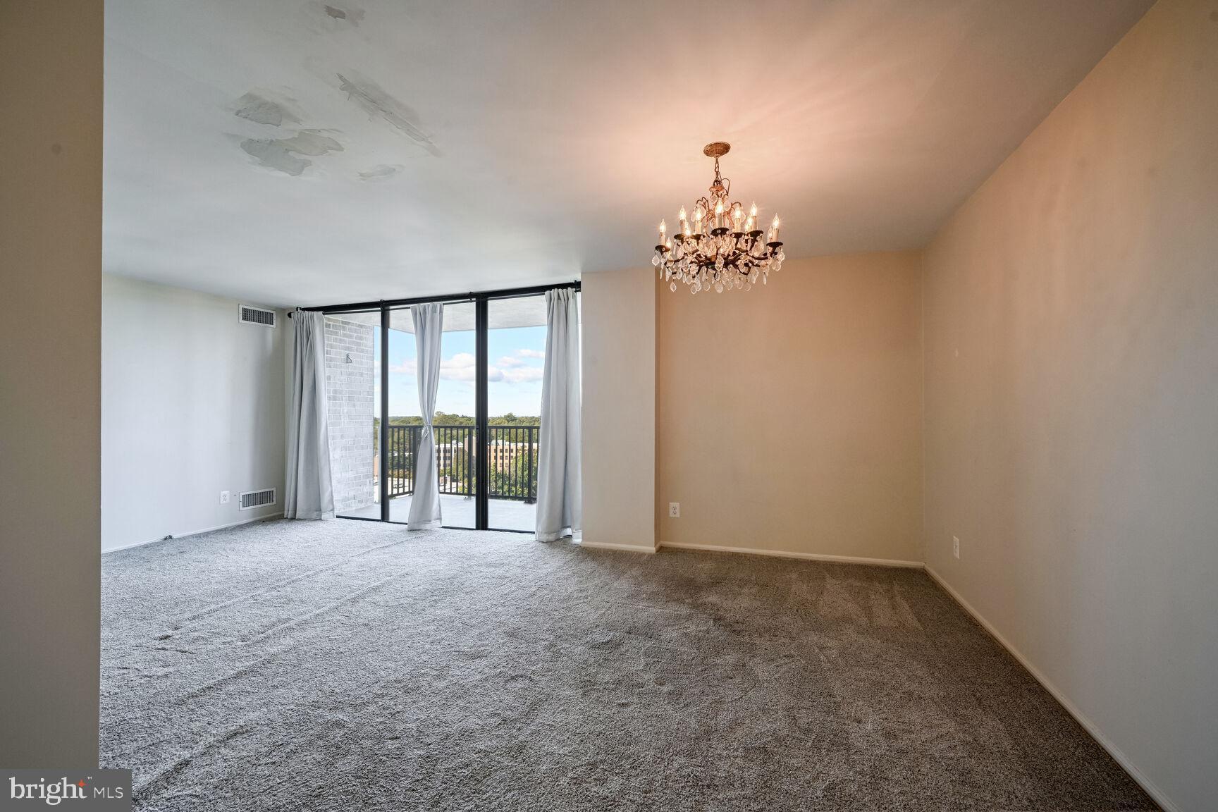 AMERICANA CENTRE - Residential Lease