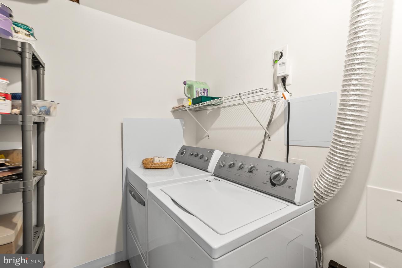 POINT OF WOODS - Residential