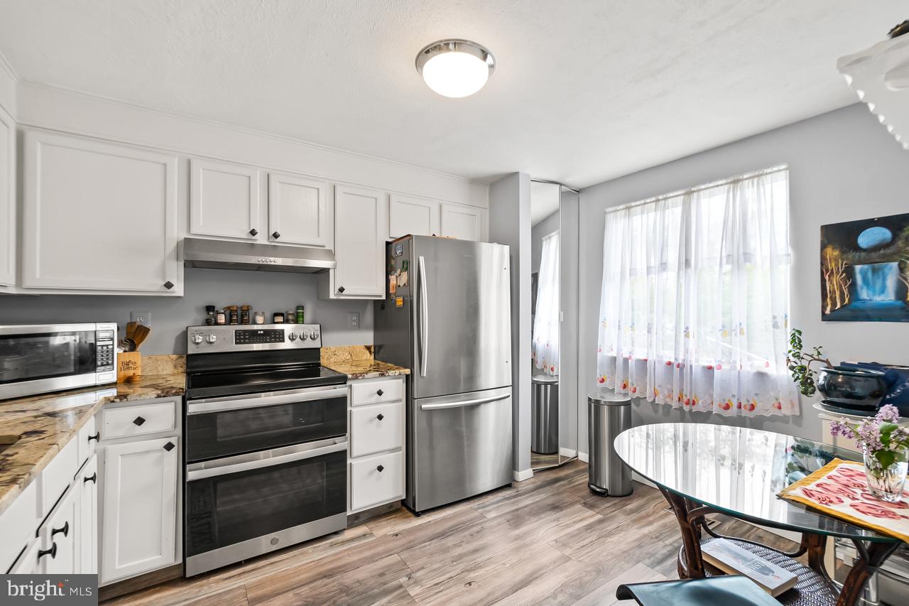 POINT OF WOODS - Residential