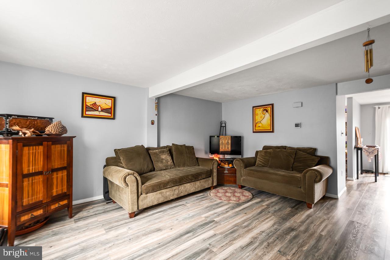 POINT OF WOODS - Residential