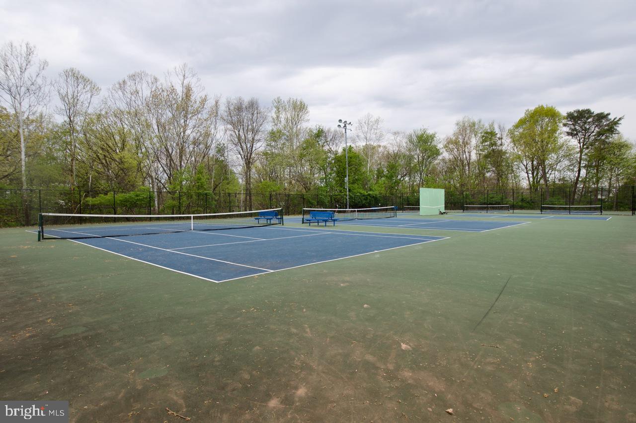 POINT OF WOODS - Residential