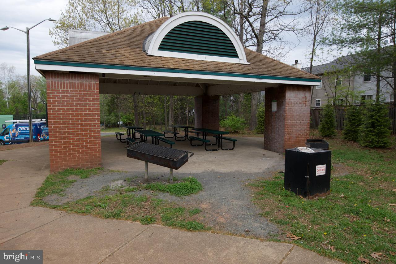 POINT OF WOODS - Residential