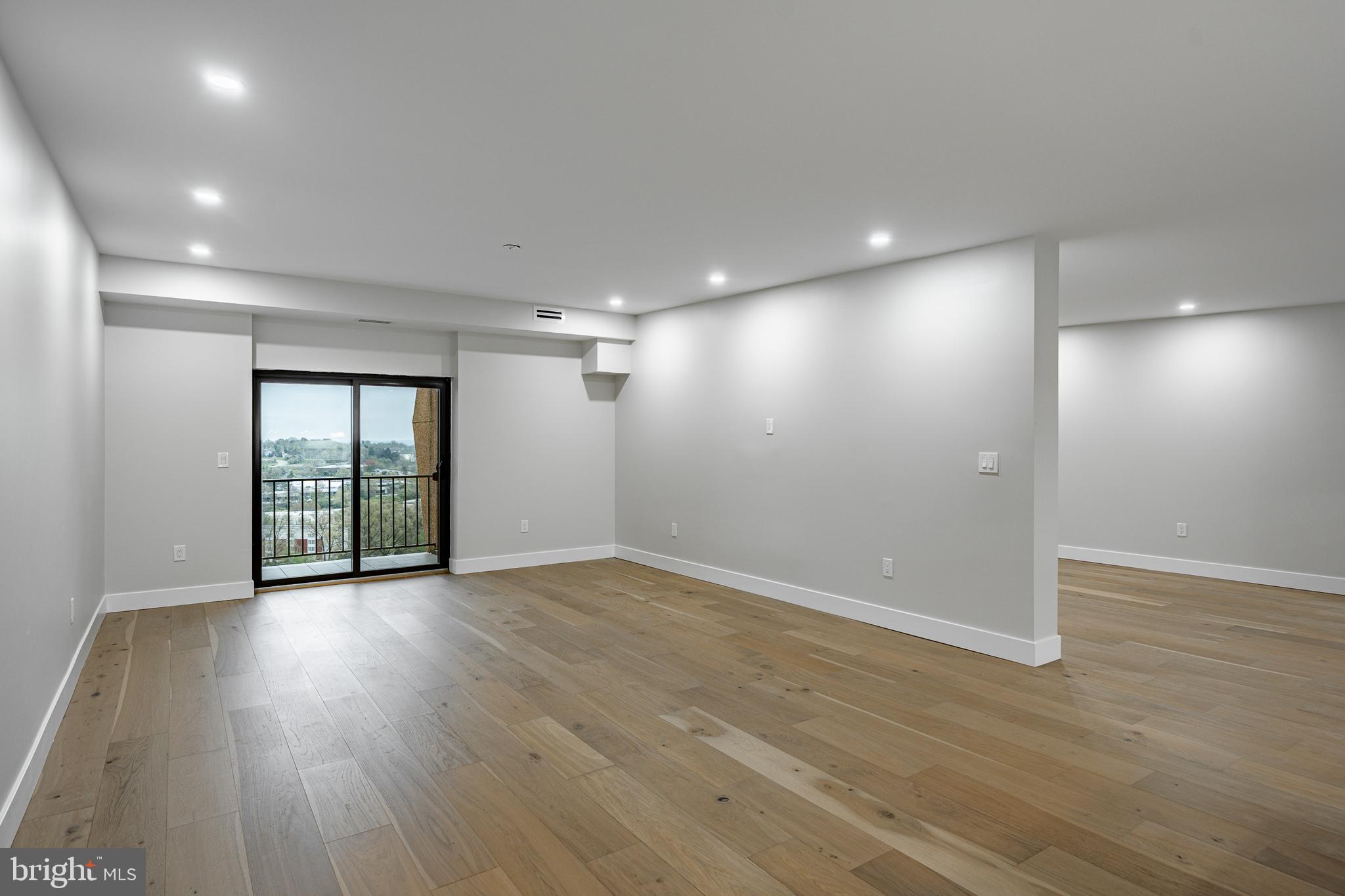 VALLEY FORGE TOWER - Residential