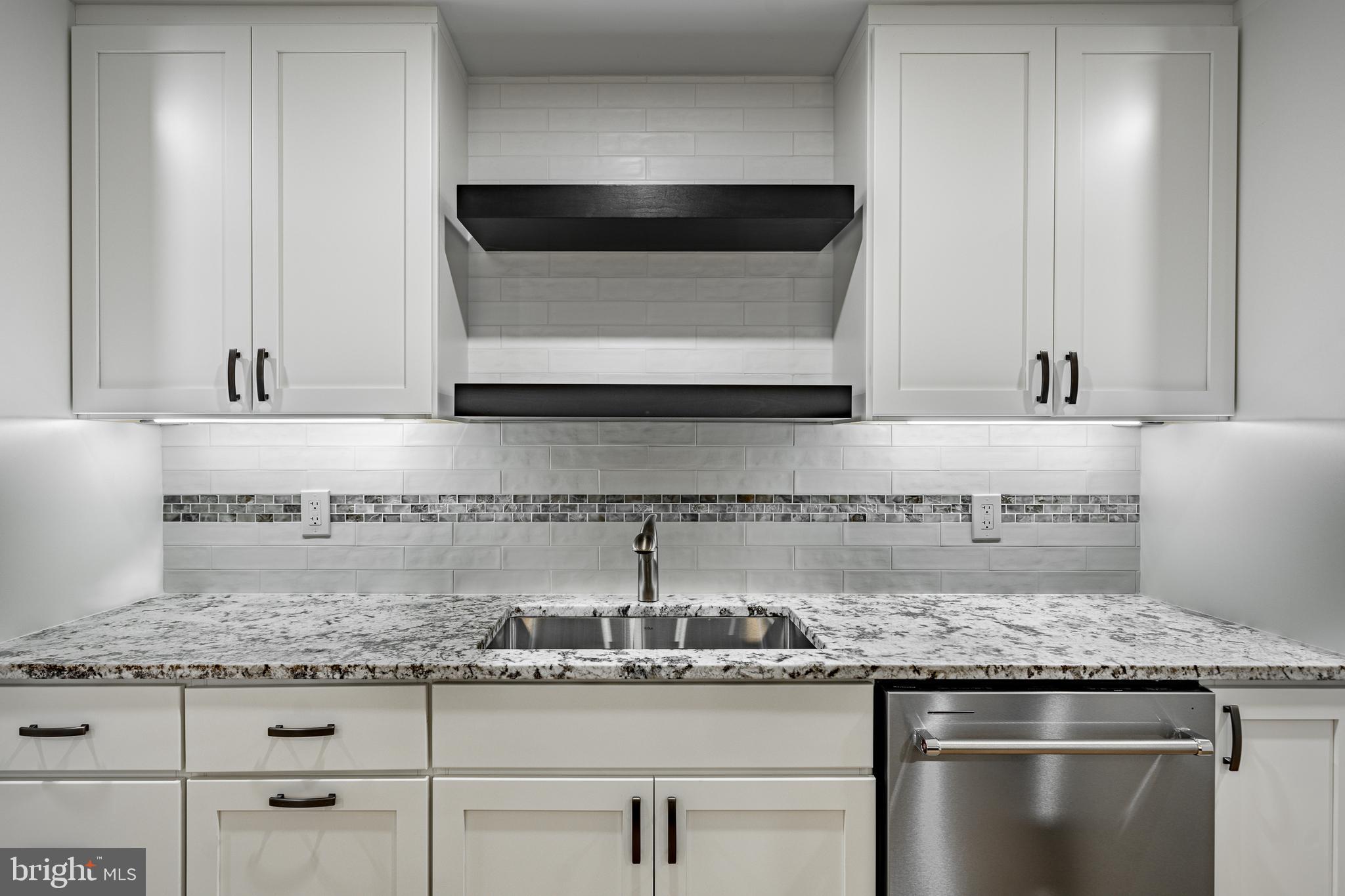 VALLEY FORGE TOWER - Residential