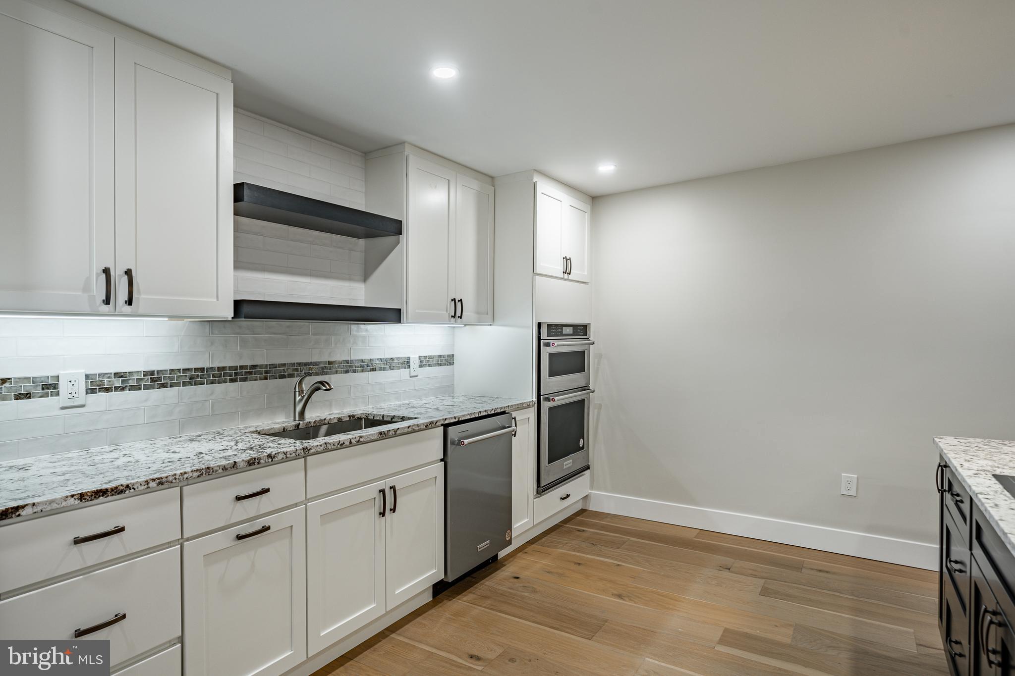 VALLEY FORGE TOWER - Residential