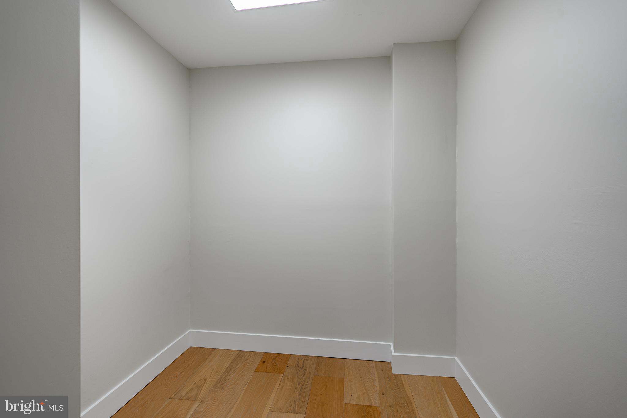 VALLEY FORGE TOWER - Residential