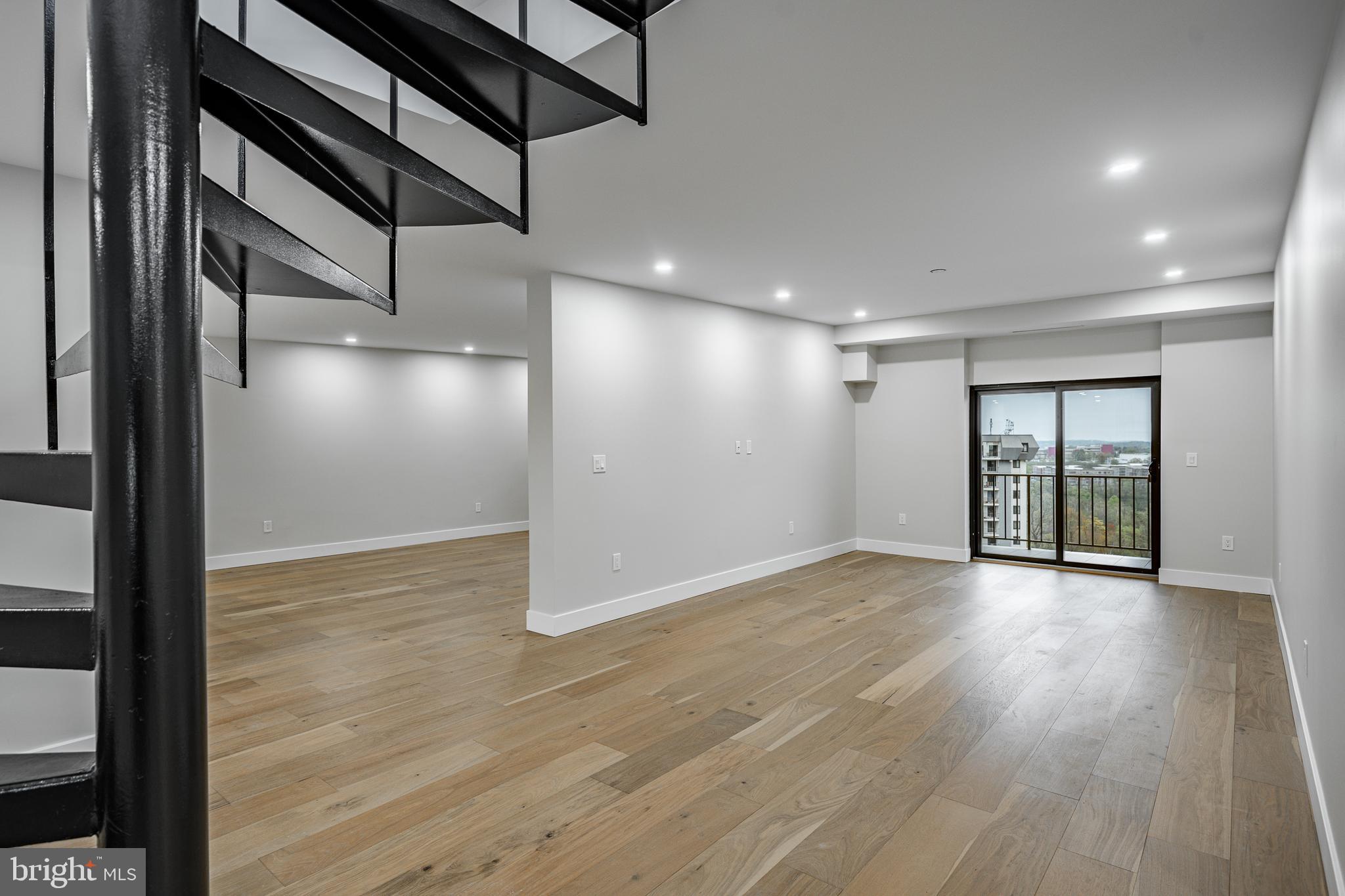 VALLEY FORGE TOWER - Residential