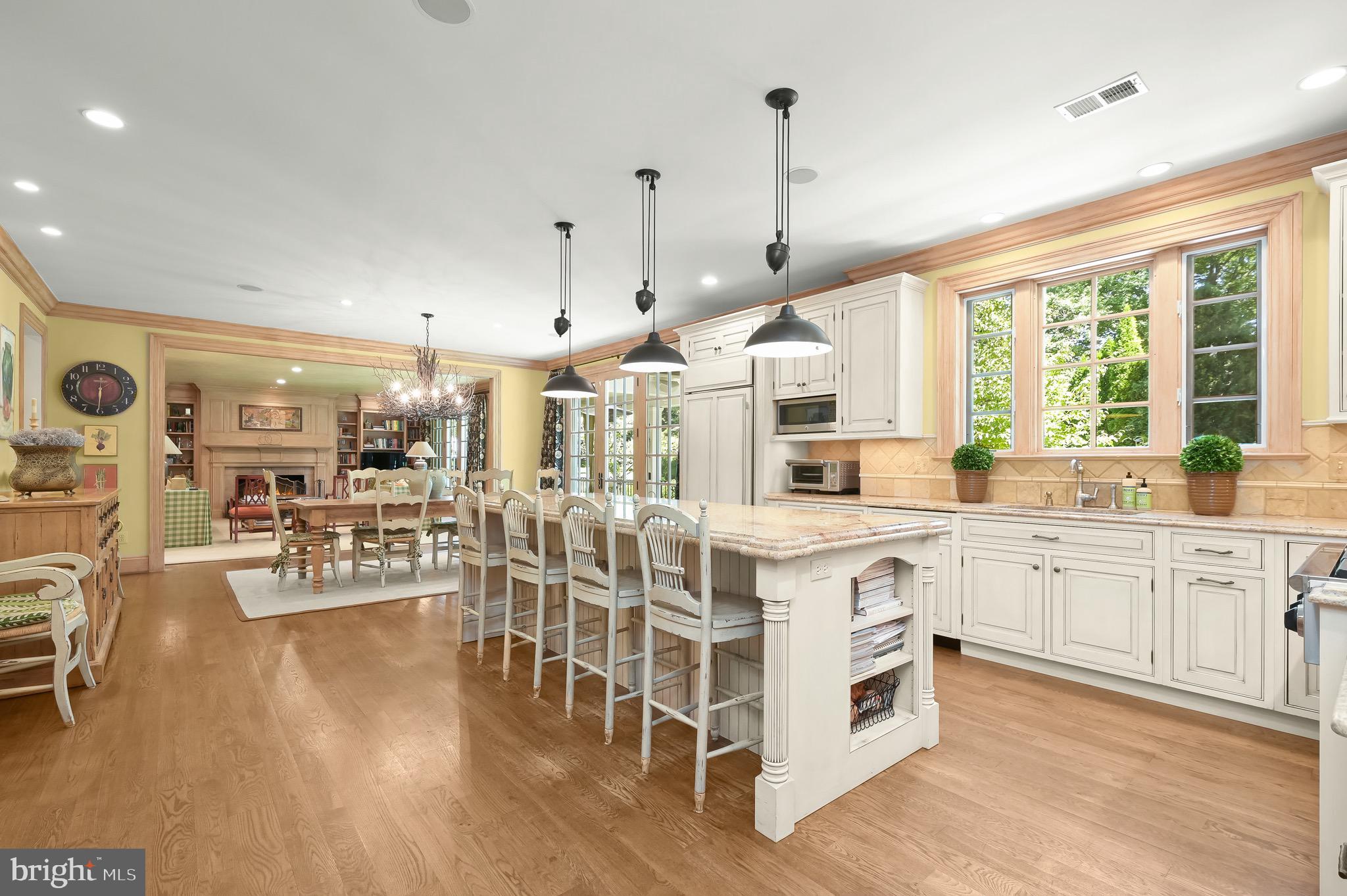 BURNING TREE - Residential