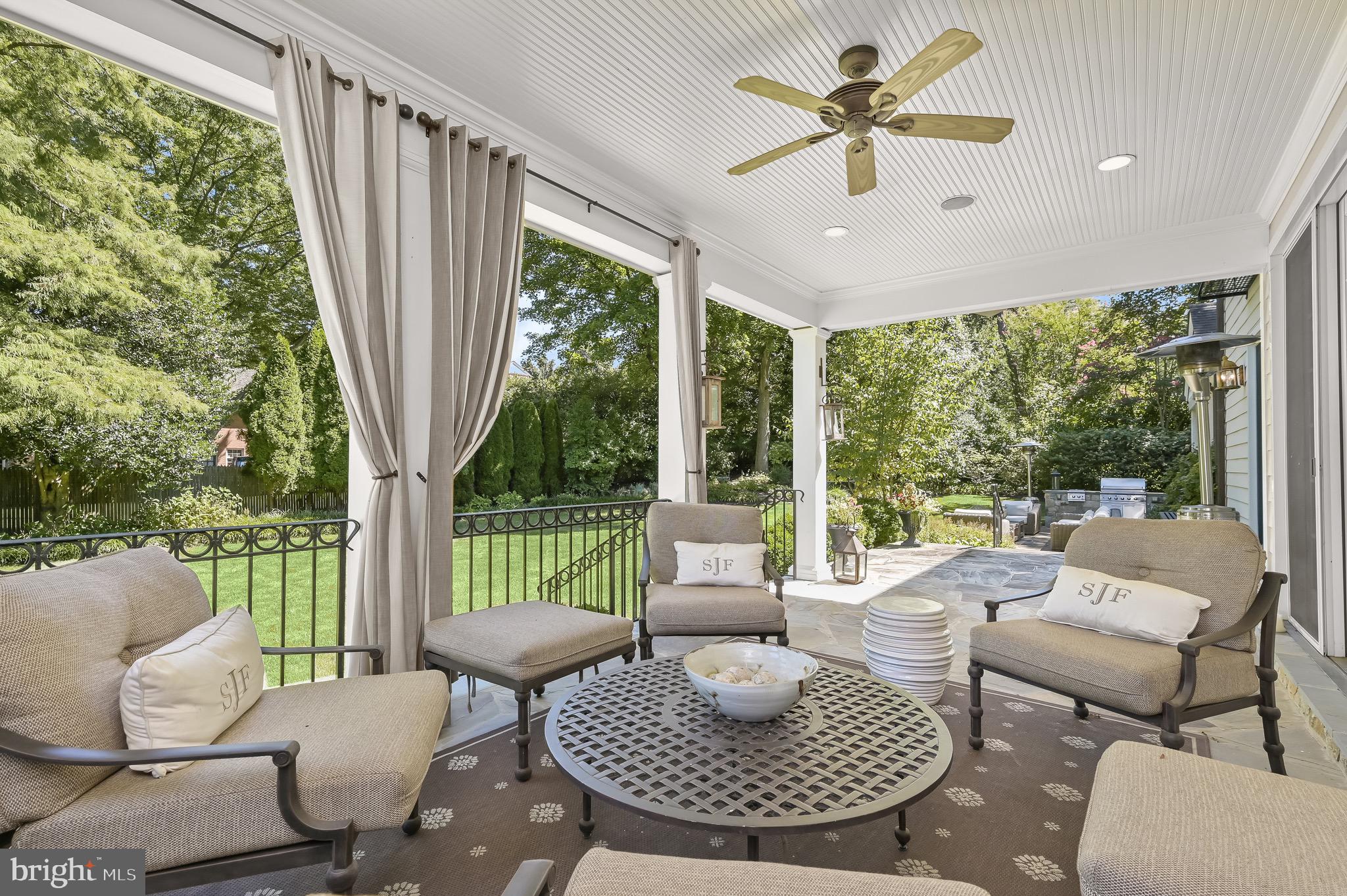 BURNING TREE - Residential