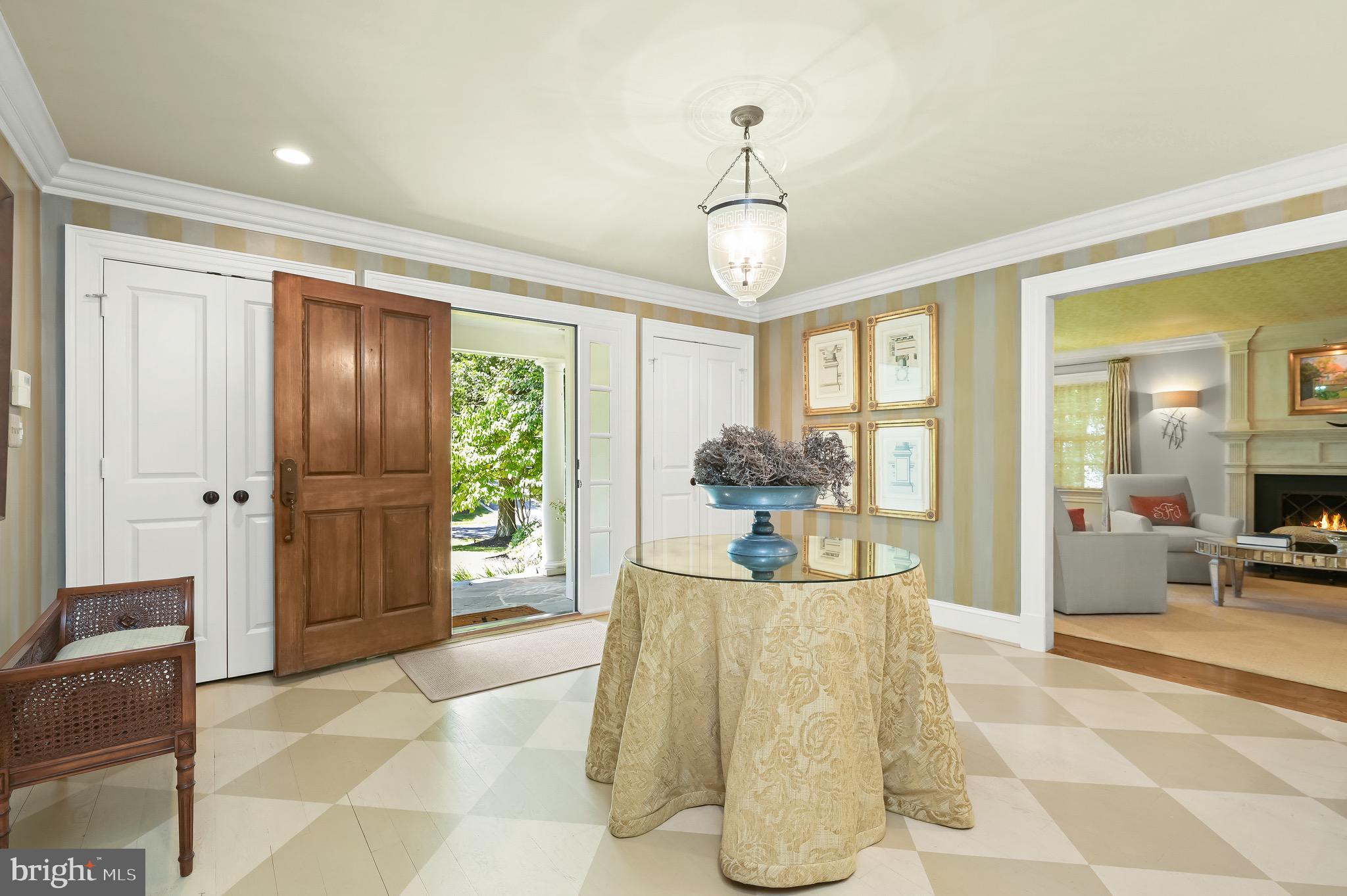 BURNING TREE - Residential